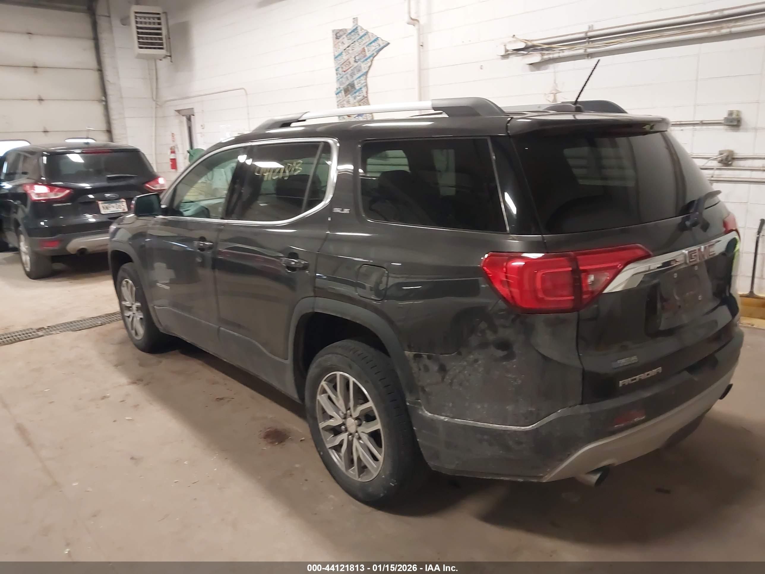 GMC ACADIA image 3