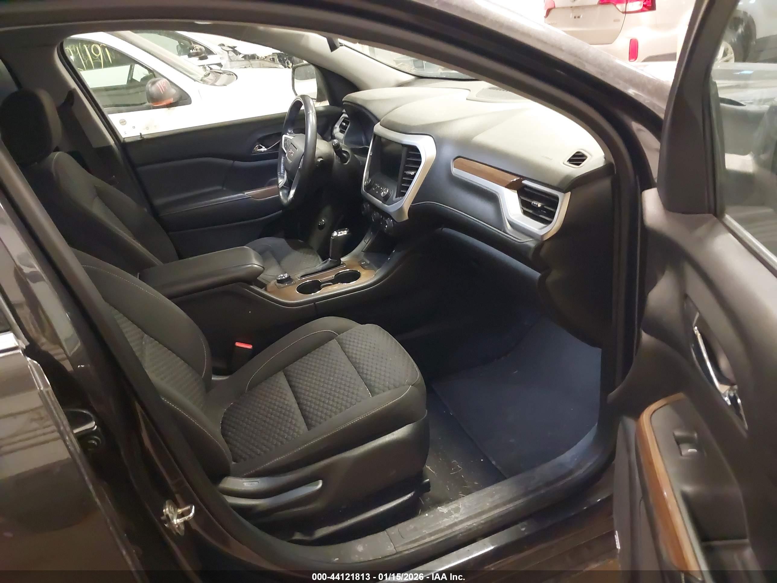 GMC ACADIA image 5