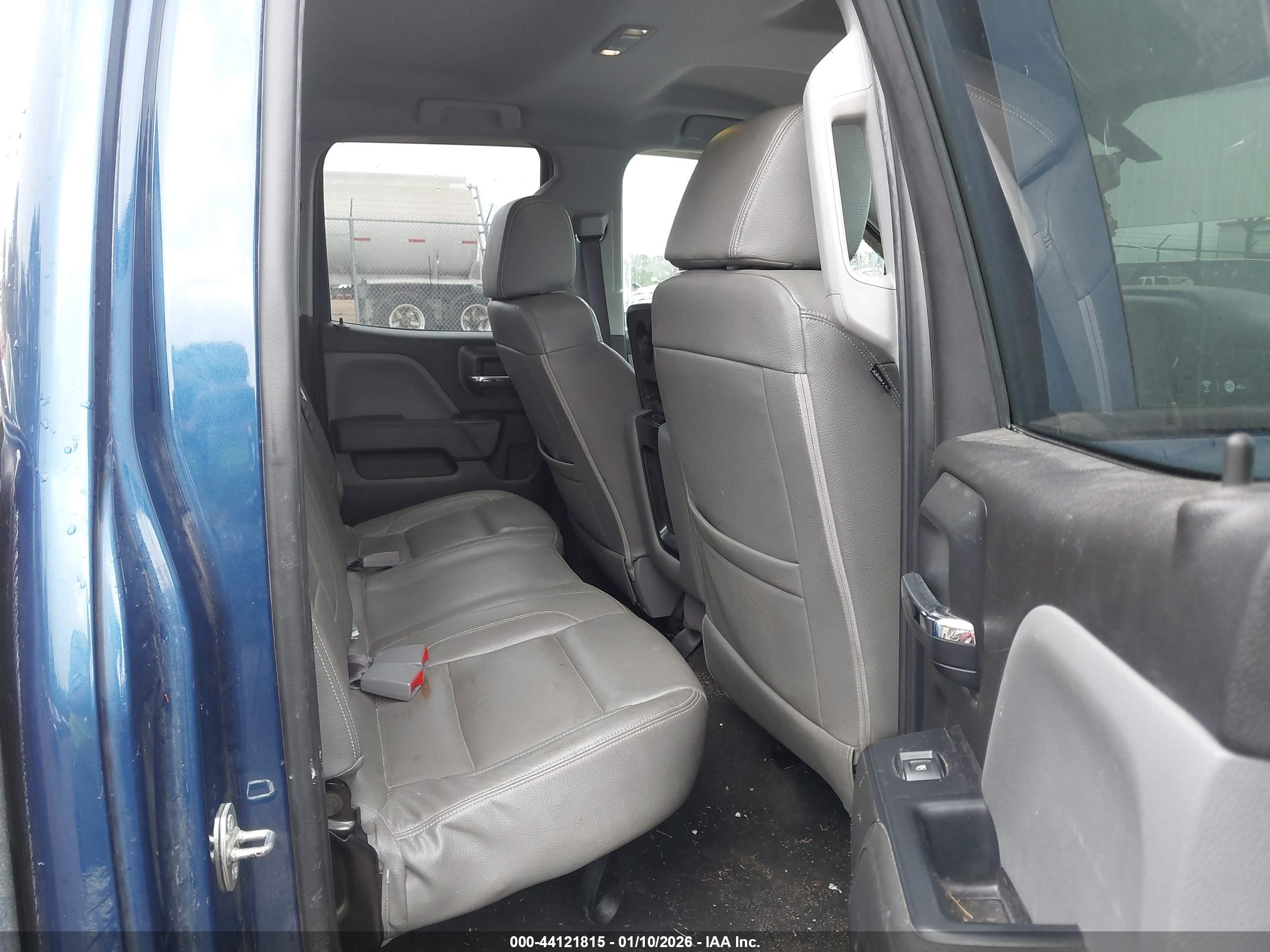 GMC SIERRA image 8