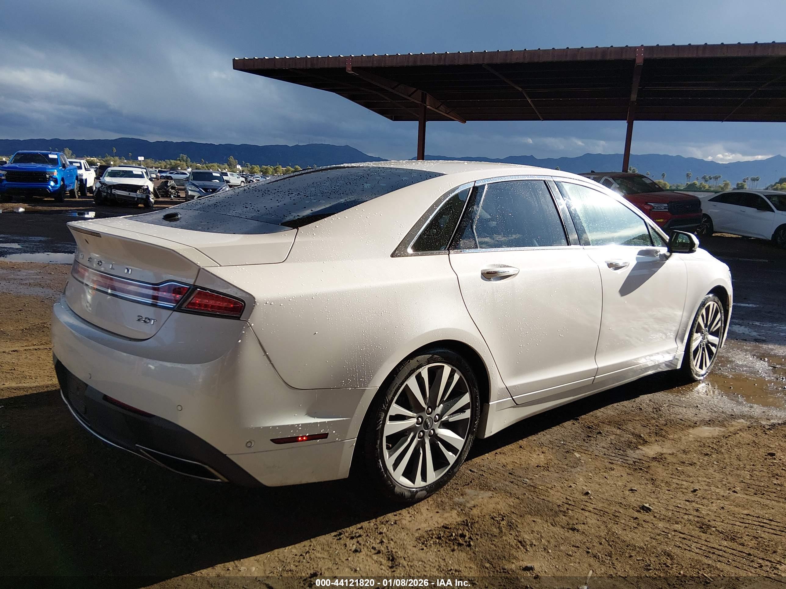 LINCOLN MKZ image 4
