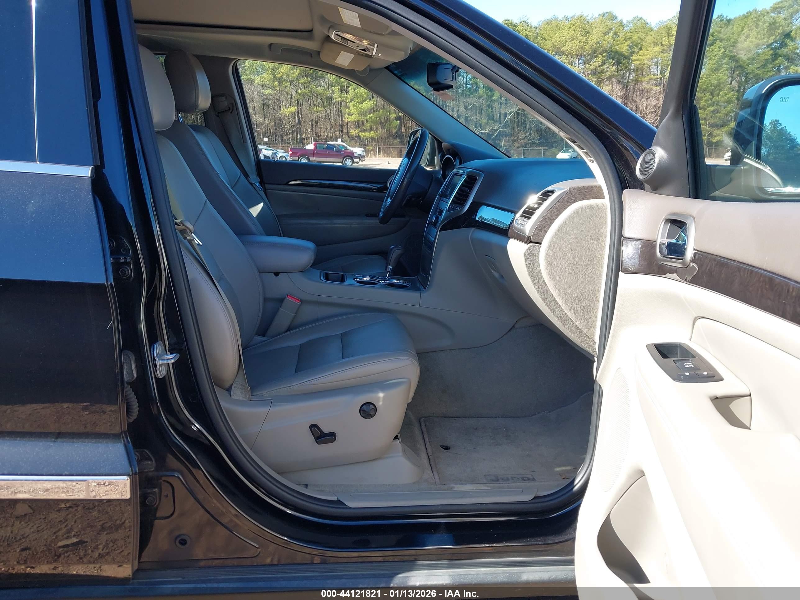 JEEP GRAND image 5