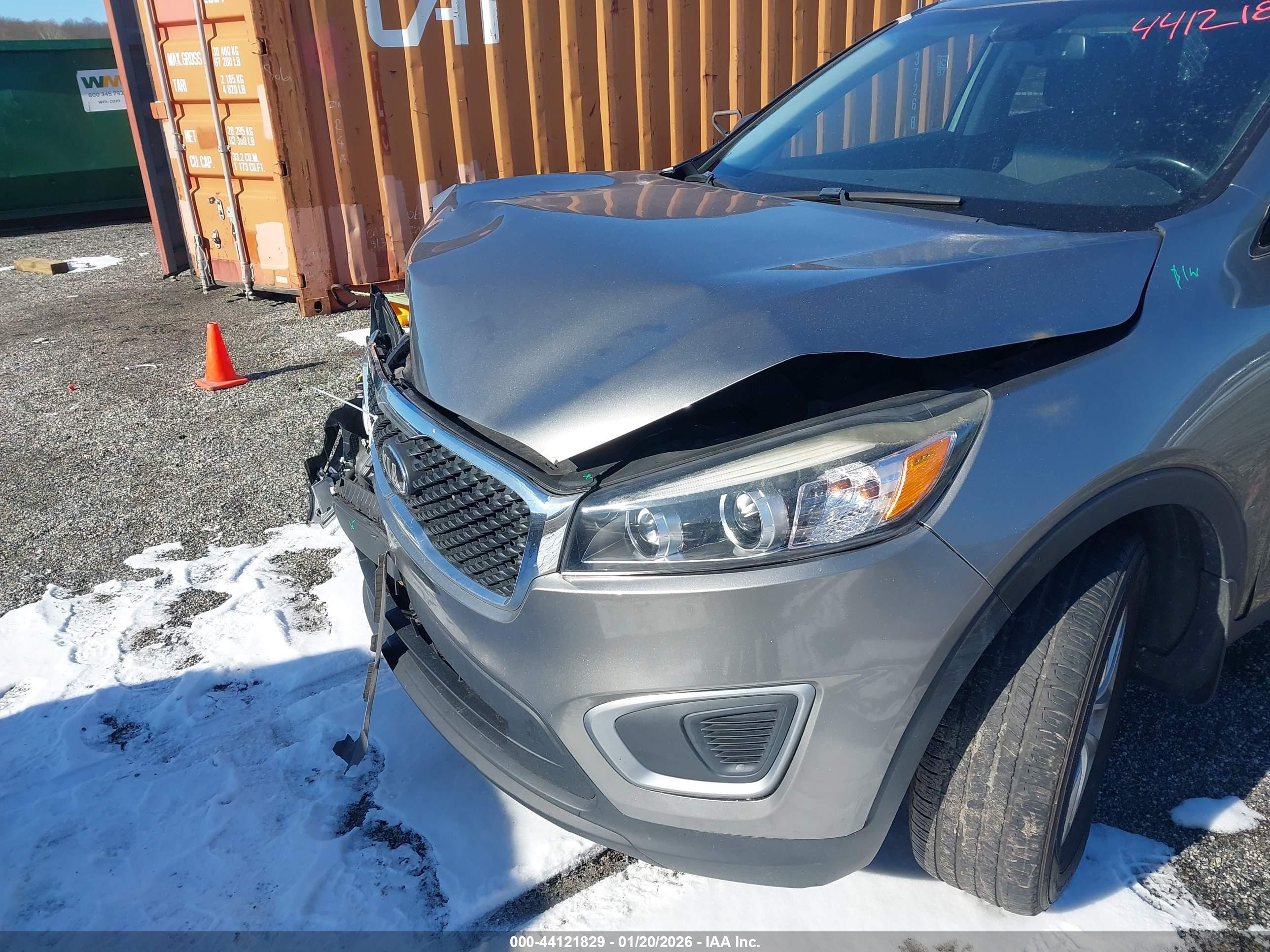 KIA SORENTO image 6