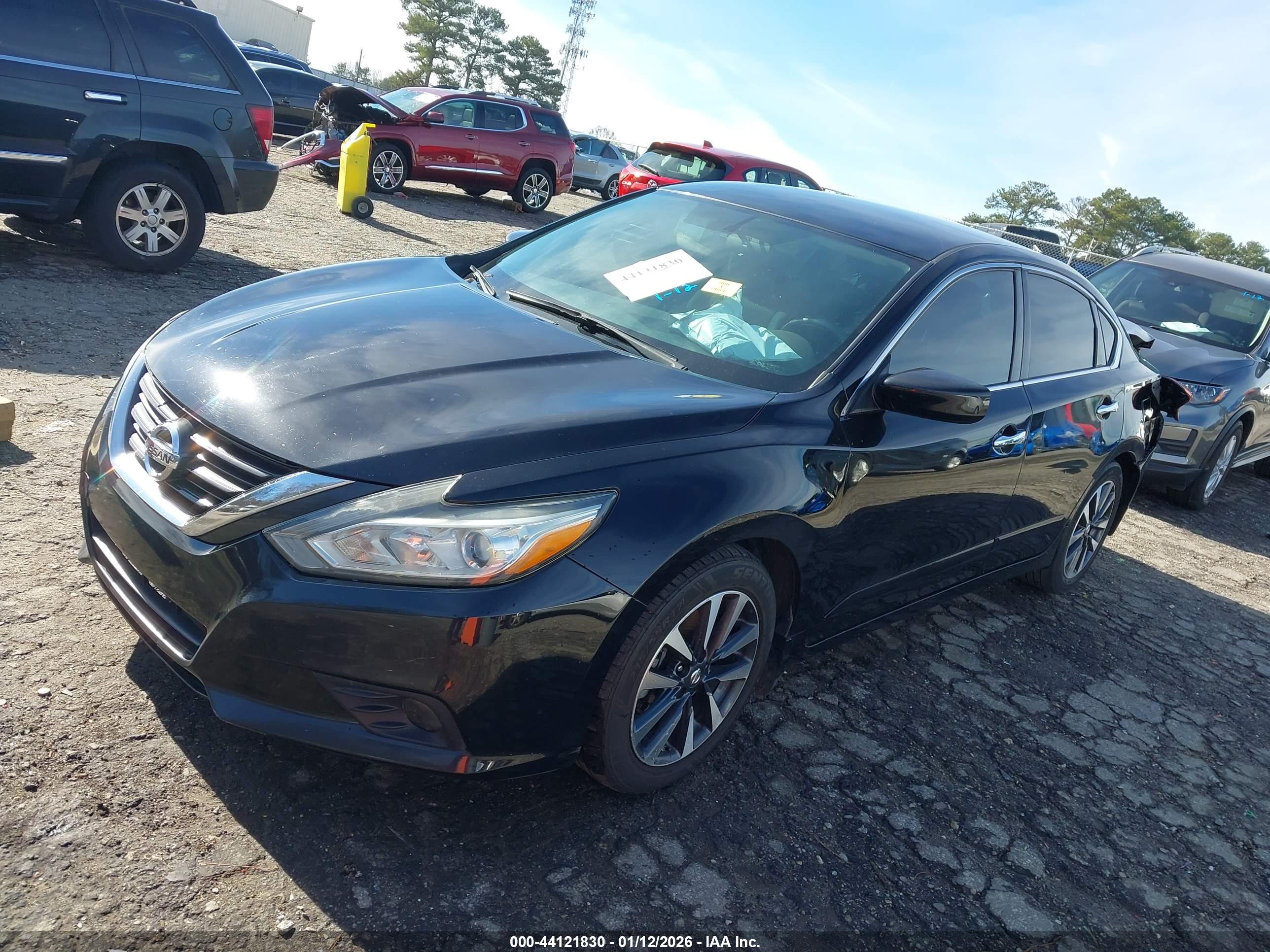 NISSAN ALTIMA image 2