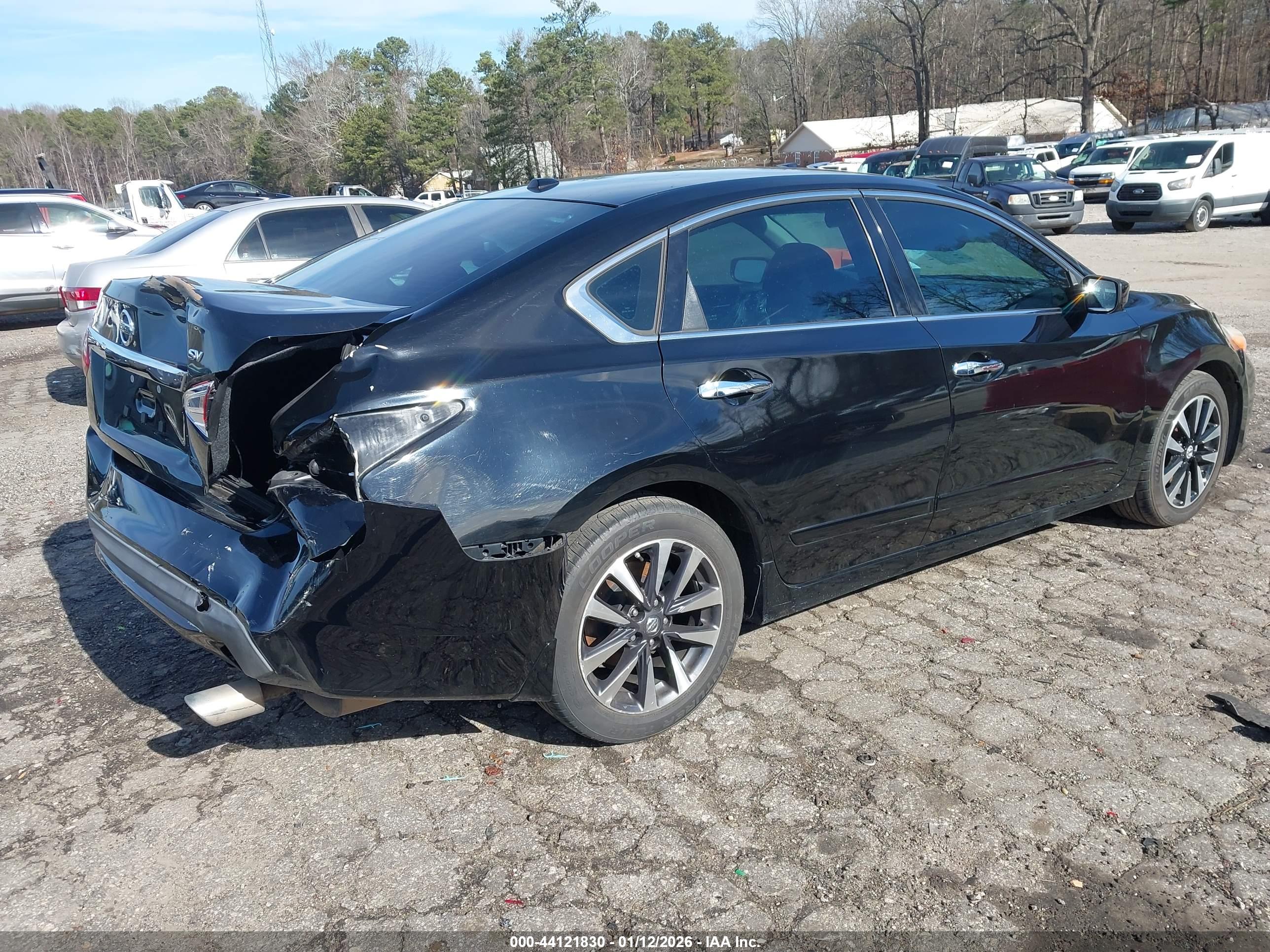 NISSAN ALTIMA image 4