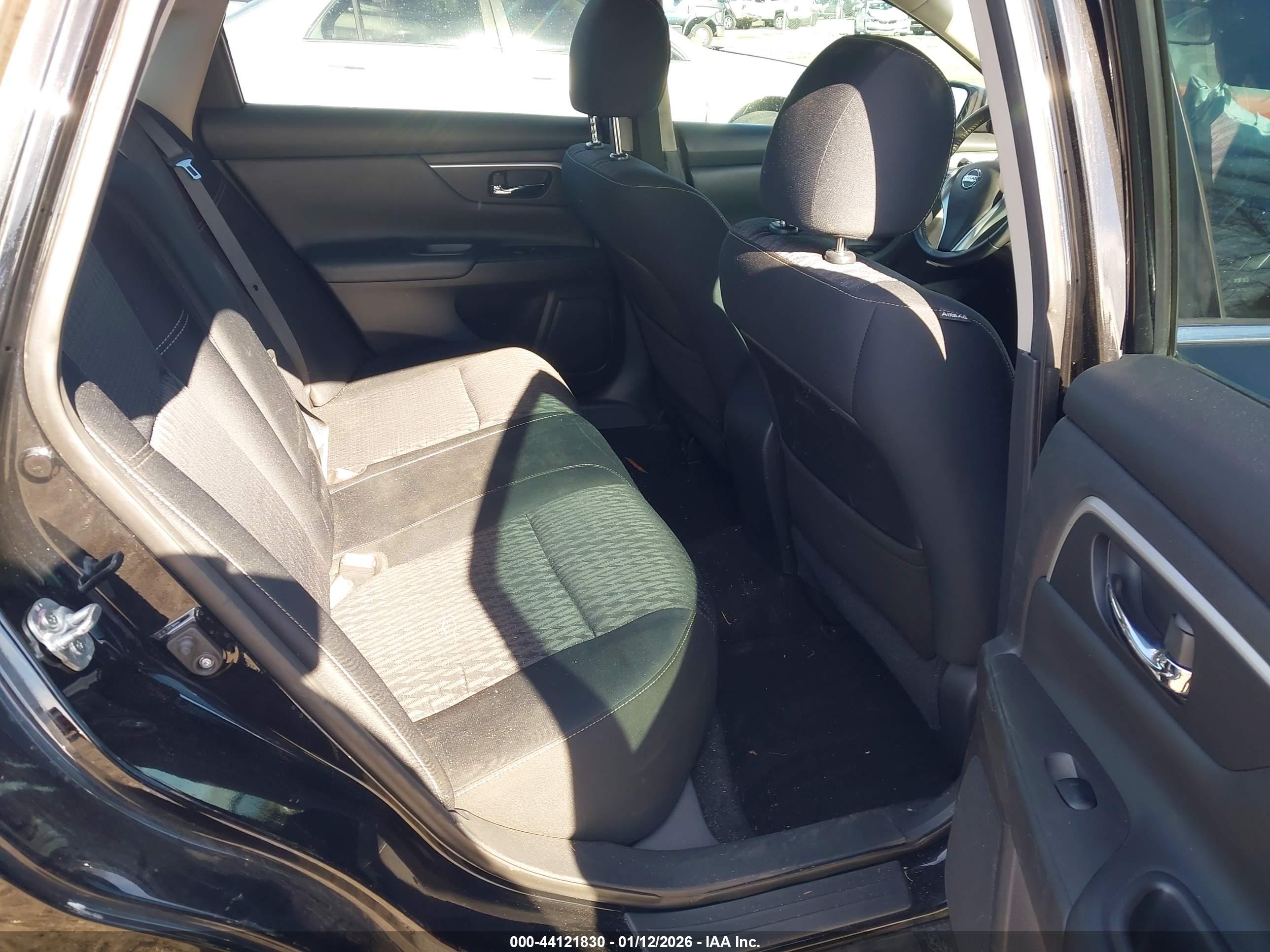 NISSAN ALTIMA image 8