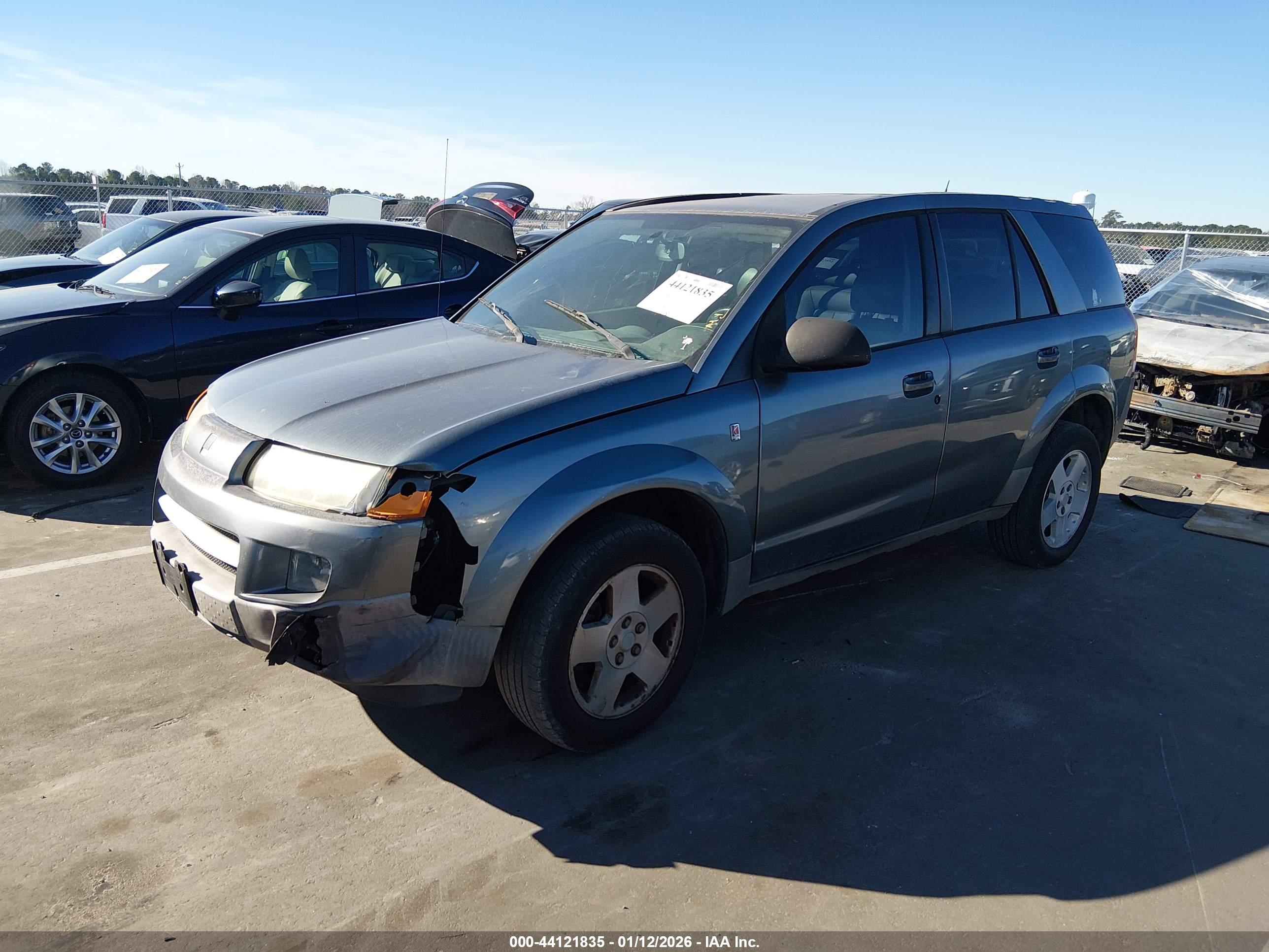 SATURN VUE image 2