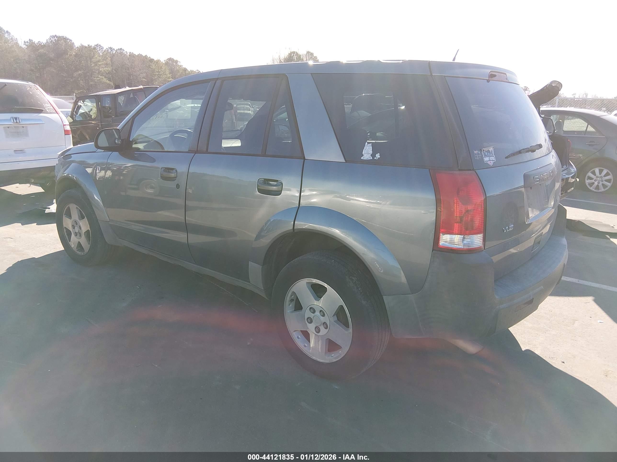 SATURN VUE image 3