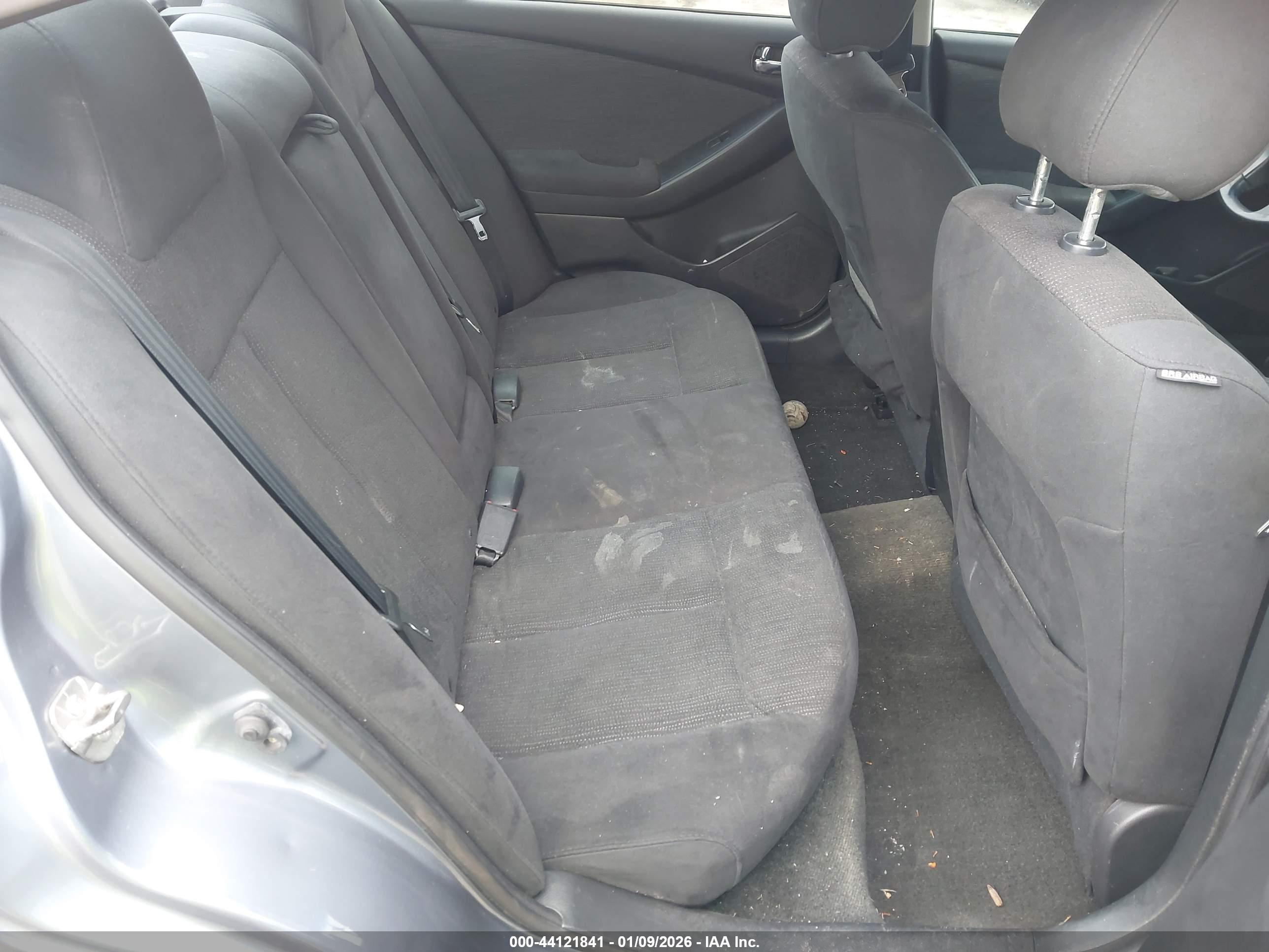 NISSAN ALTIMA image 8