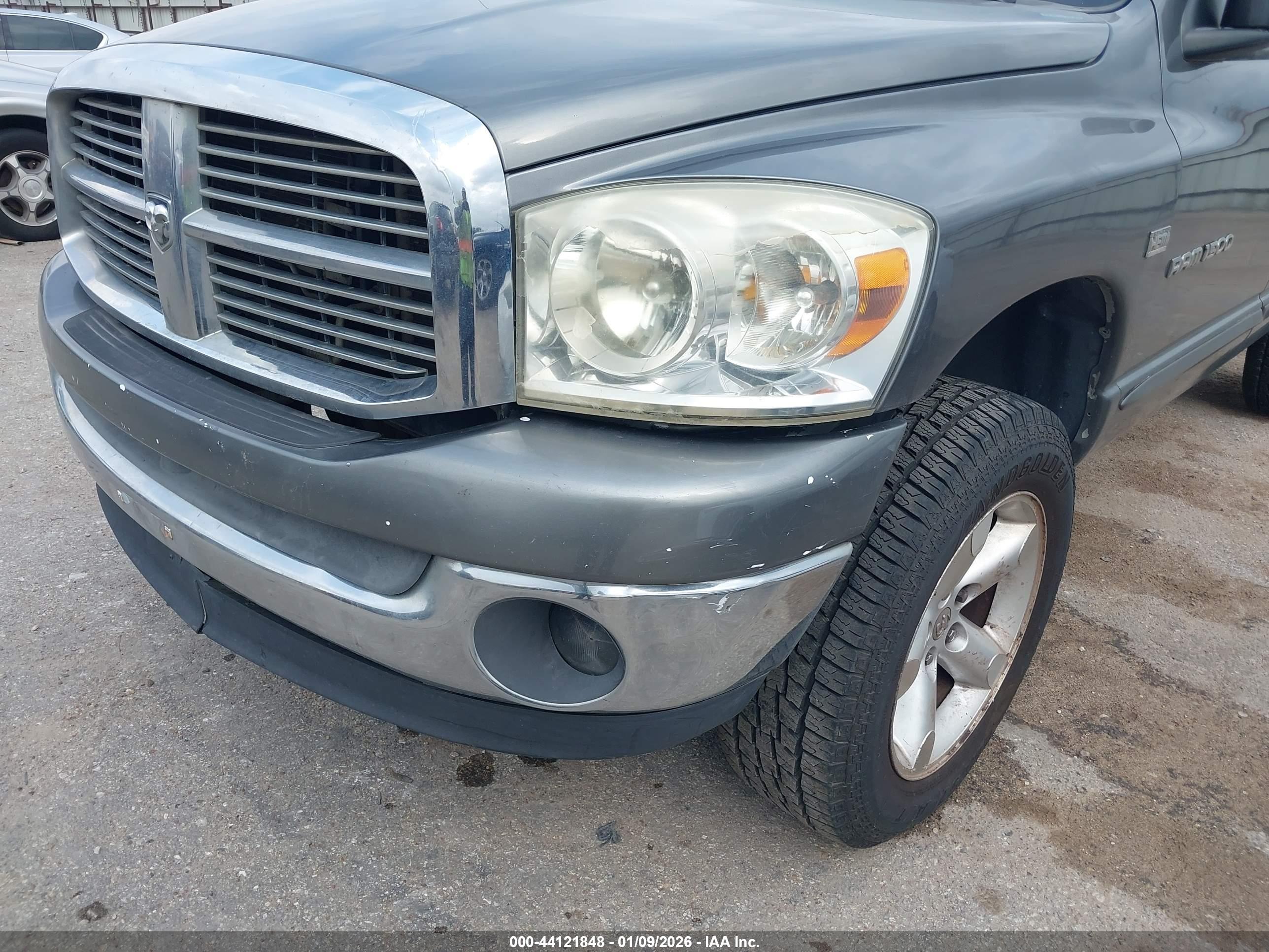DODGE RAM image 6