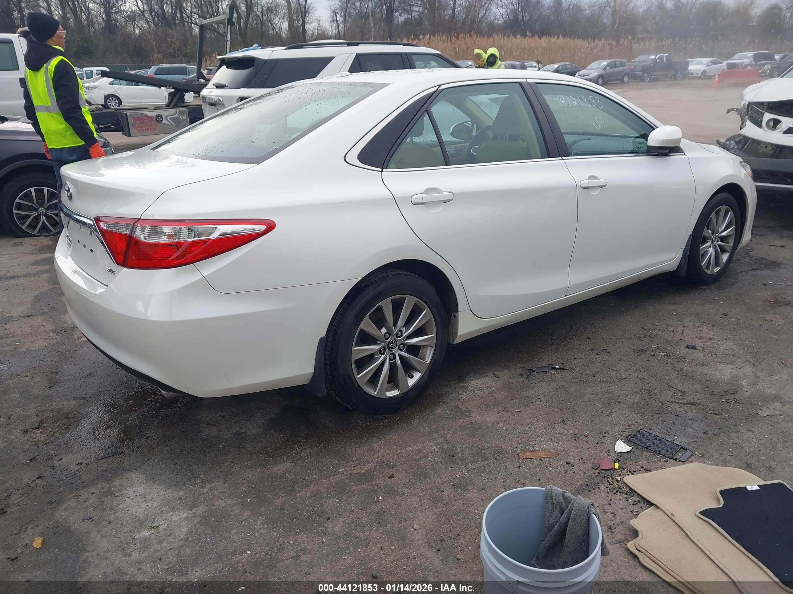 TOYOTA CAMRY image 4