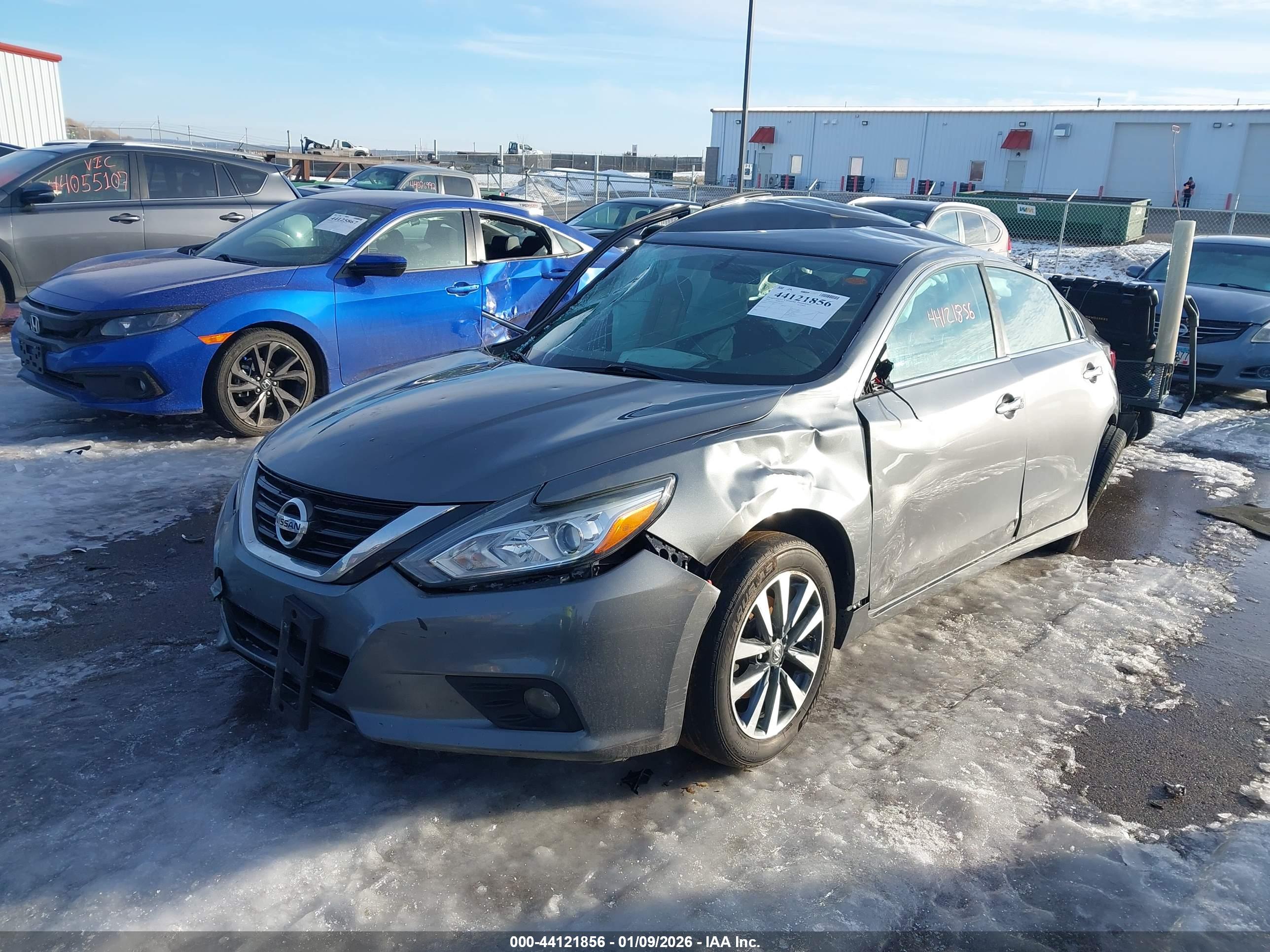 NISSAN ALTIMA image 2