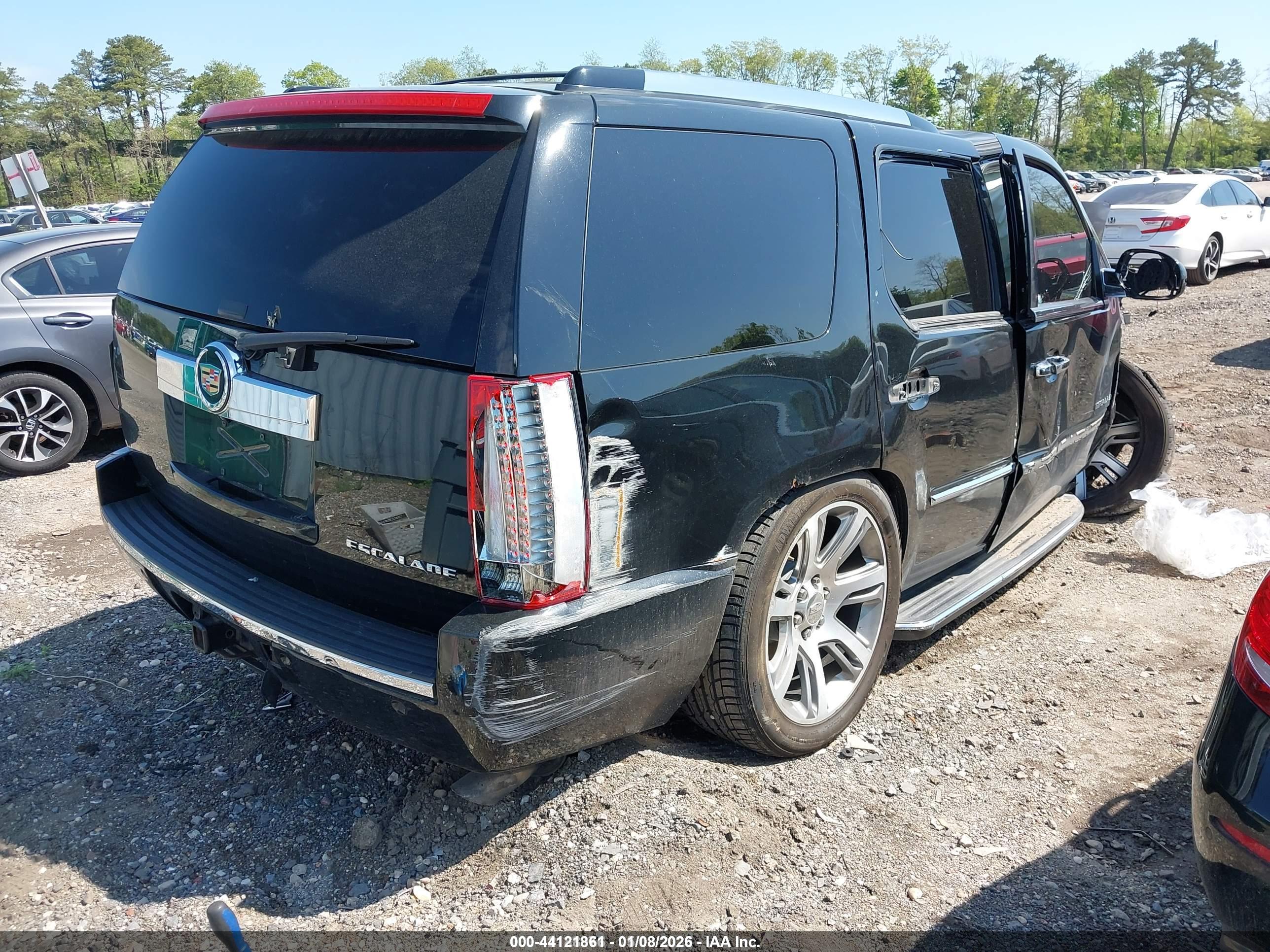 CADILLAC ESCALADE image 4