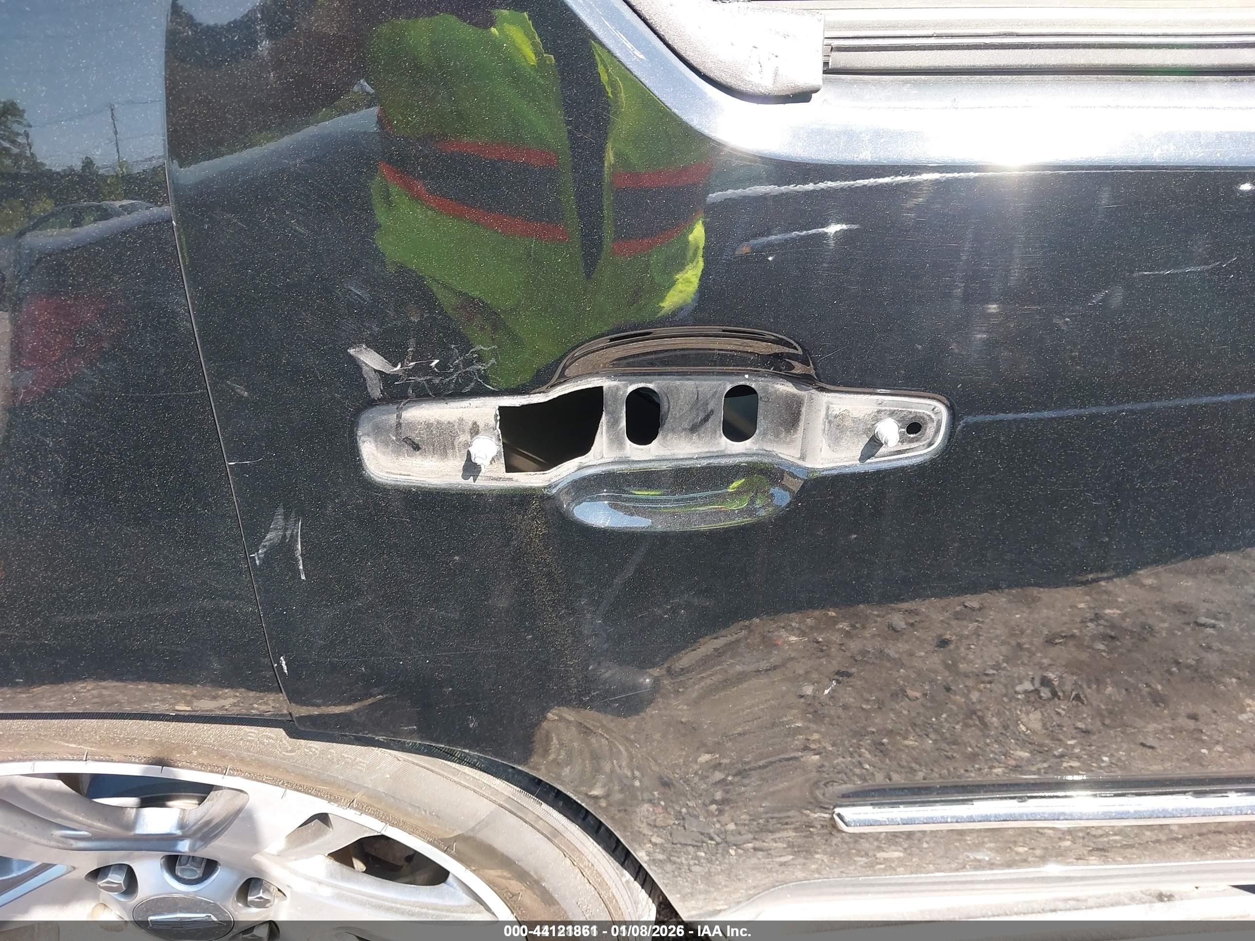 CADILLAC ESCALADE image 8