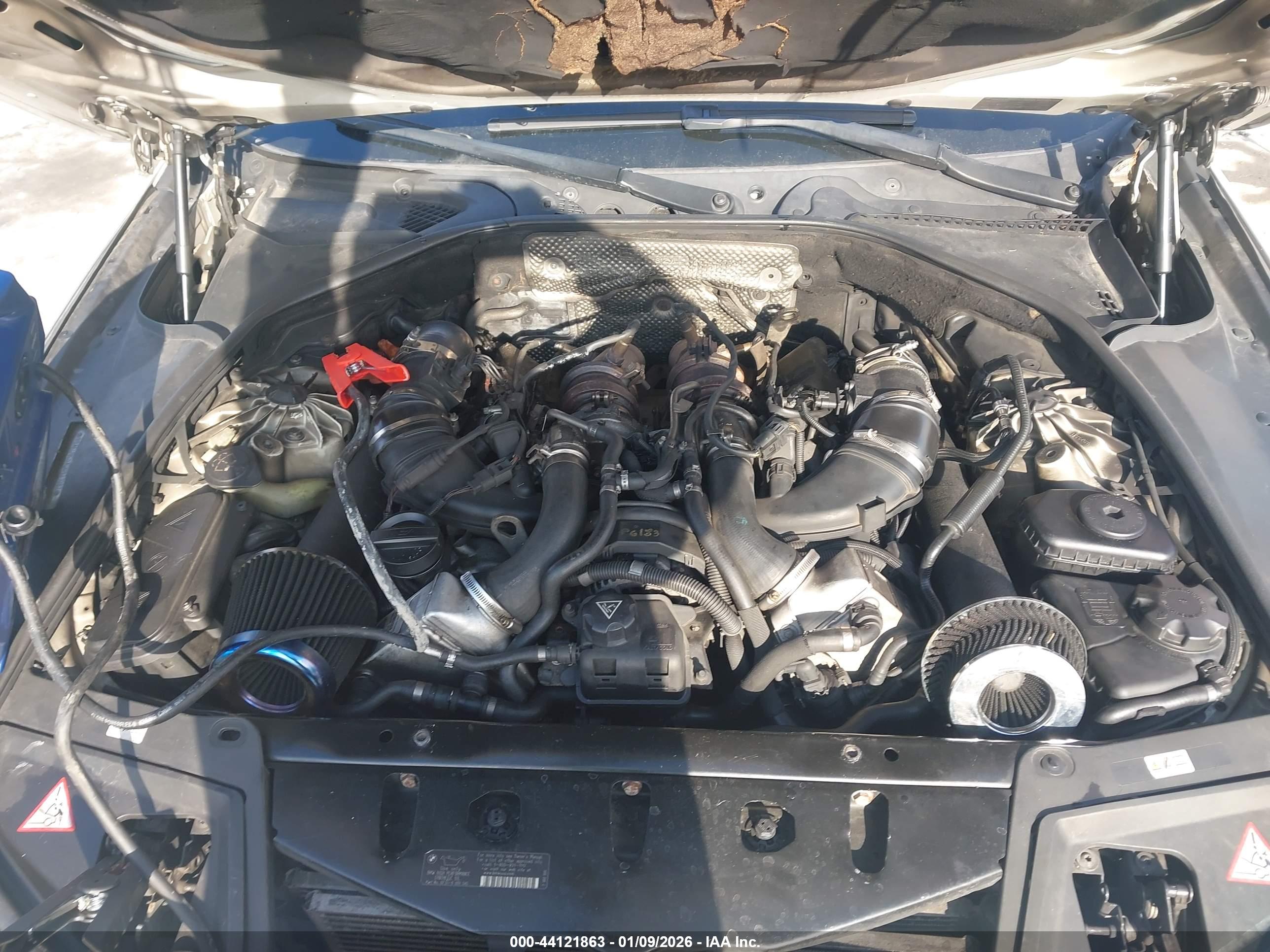 BMW 550I image 10
