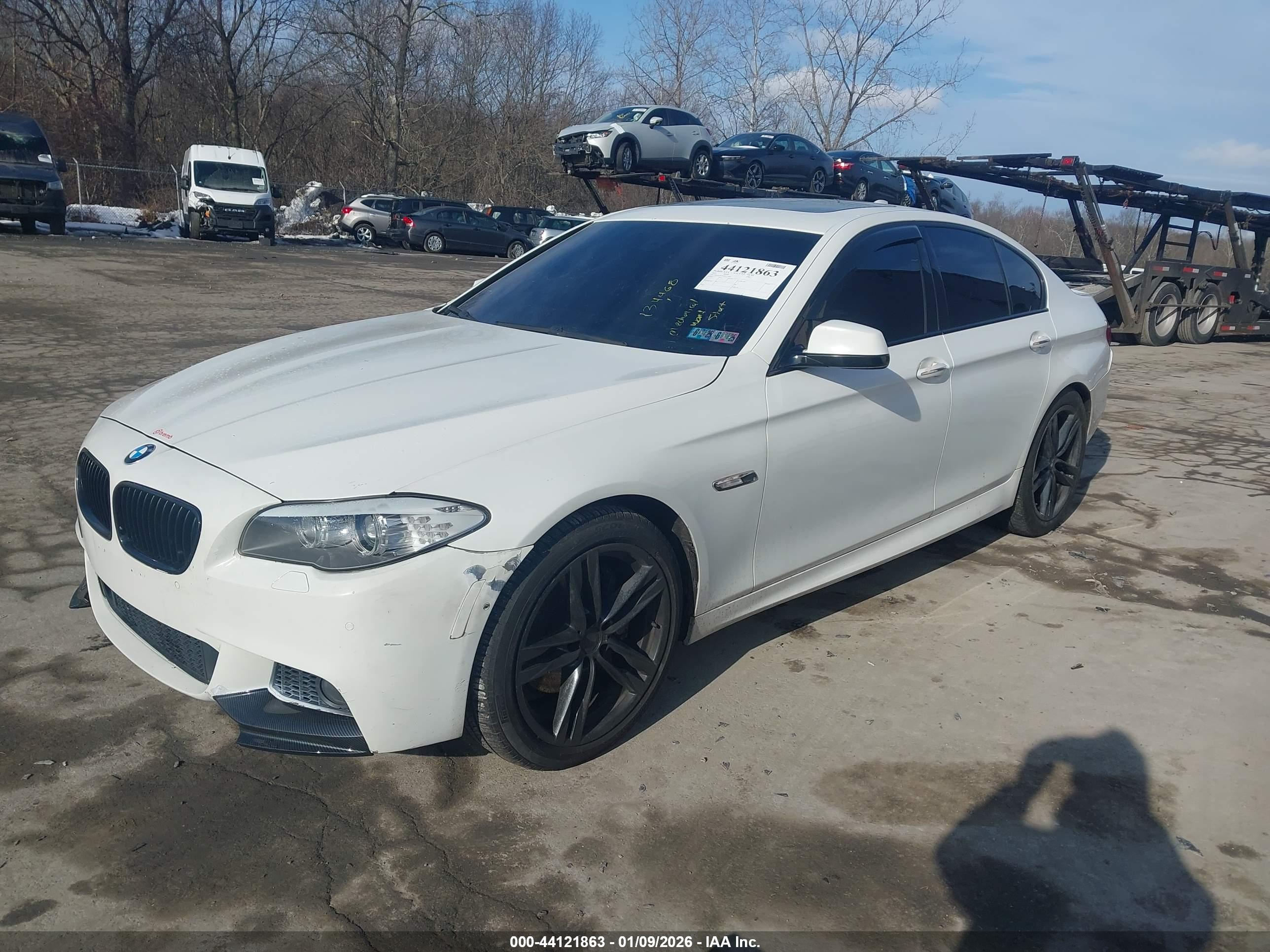 BMW 550I image 2
