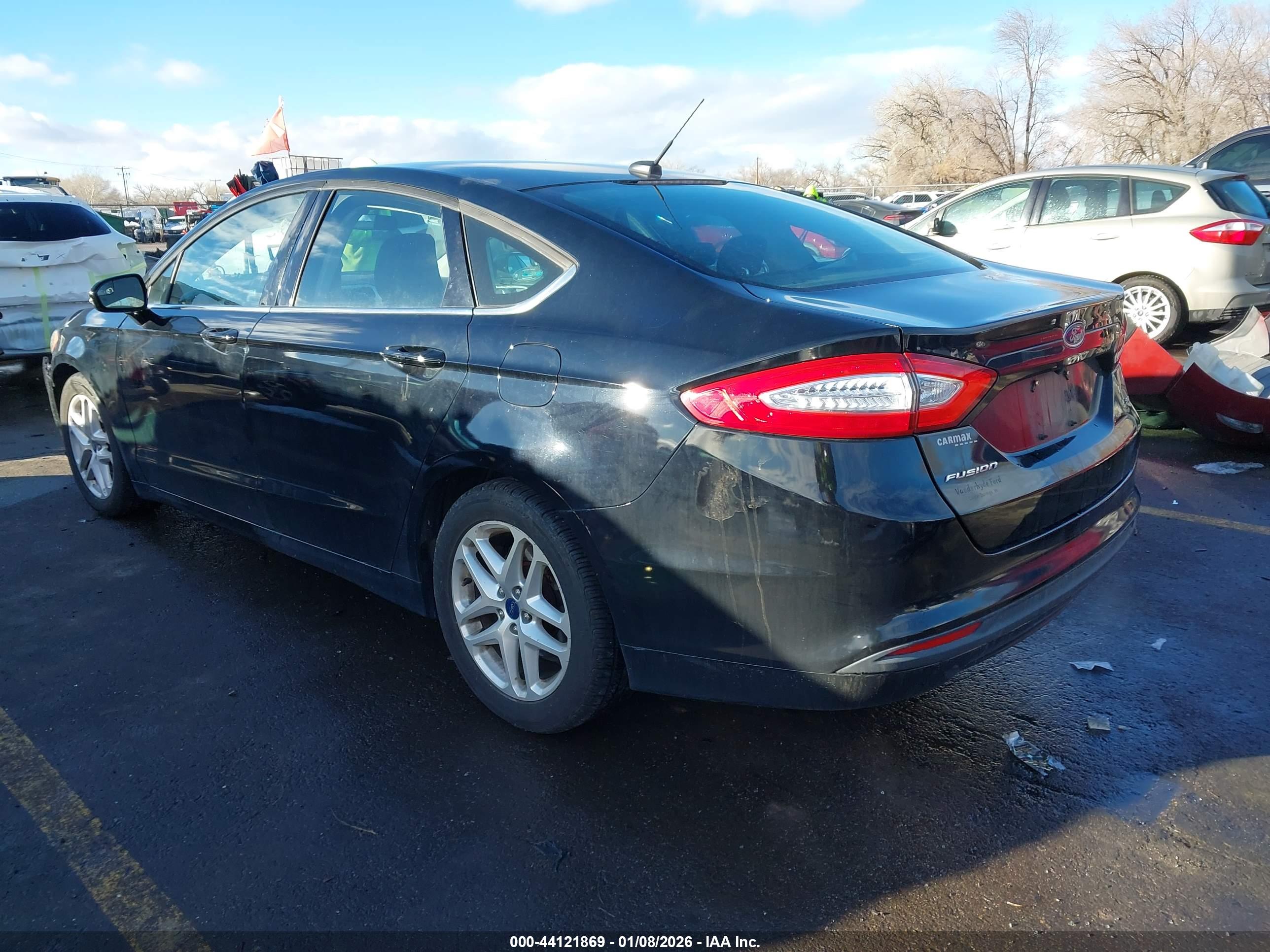 FORD FUSION image 3