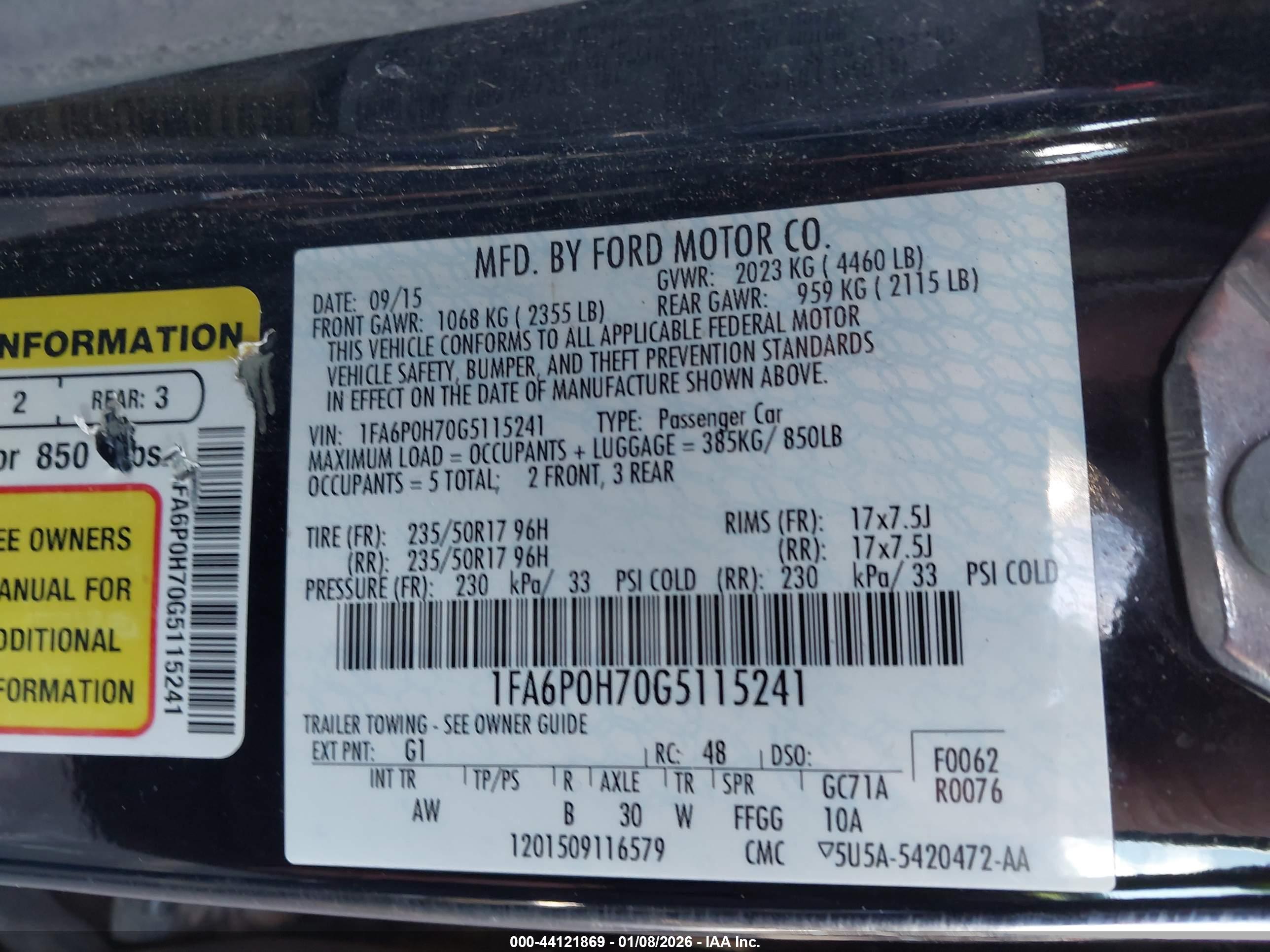 FORD FUSION image 9