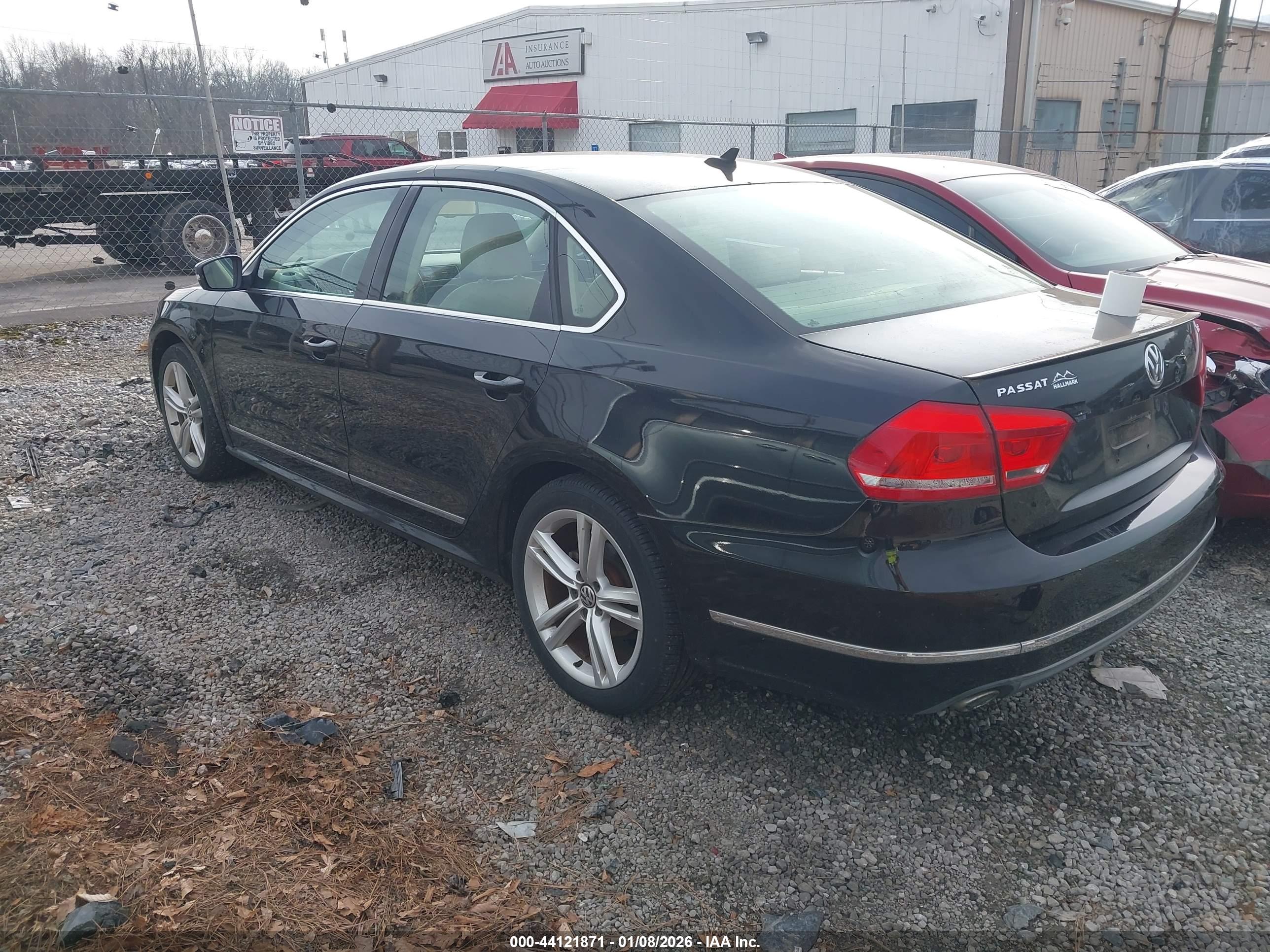 VOLKSWAGEN PASSAT image 3