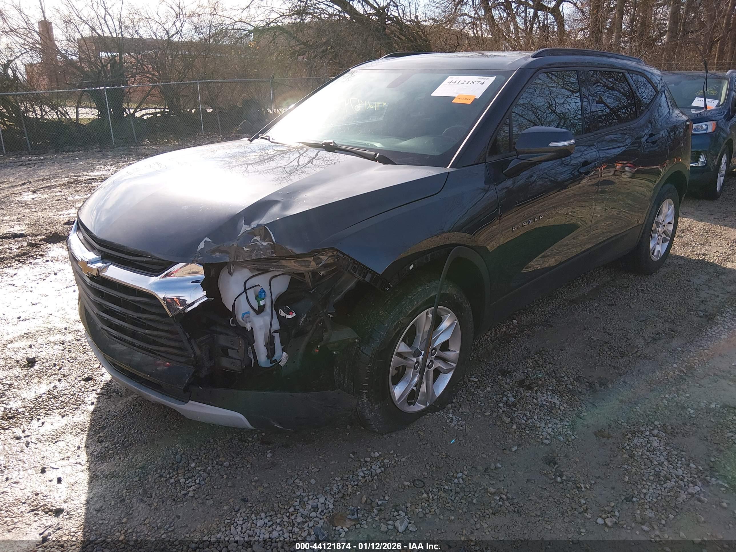 CHEVROLET BLAZER image 2