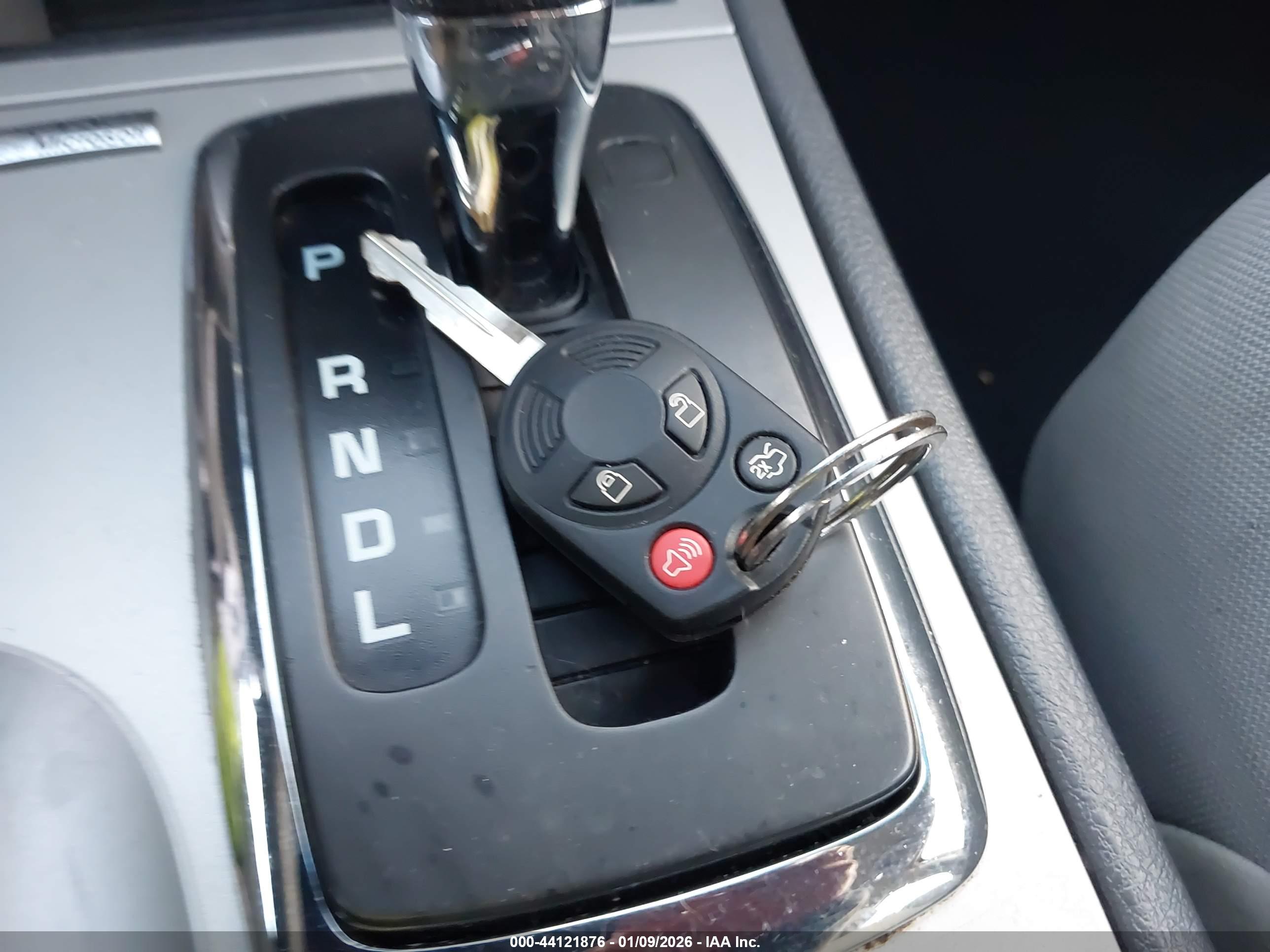 FORD FUSION image 11