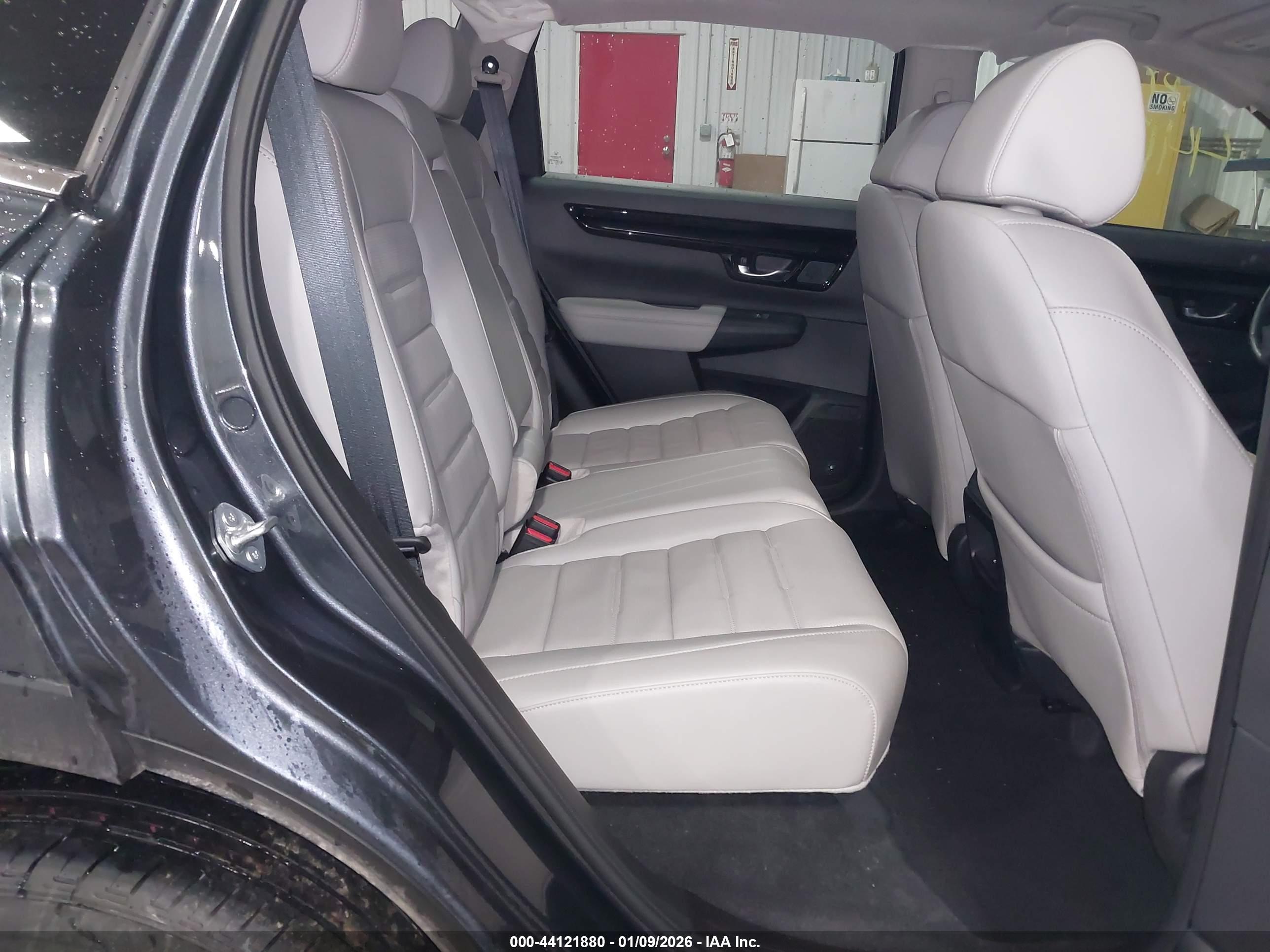HONDA CR-V image 8