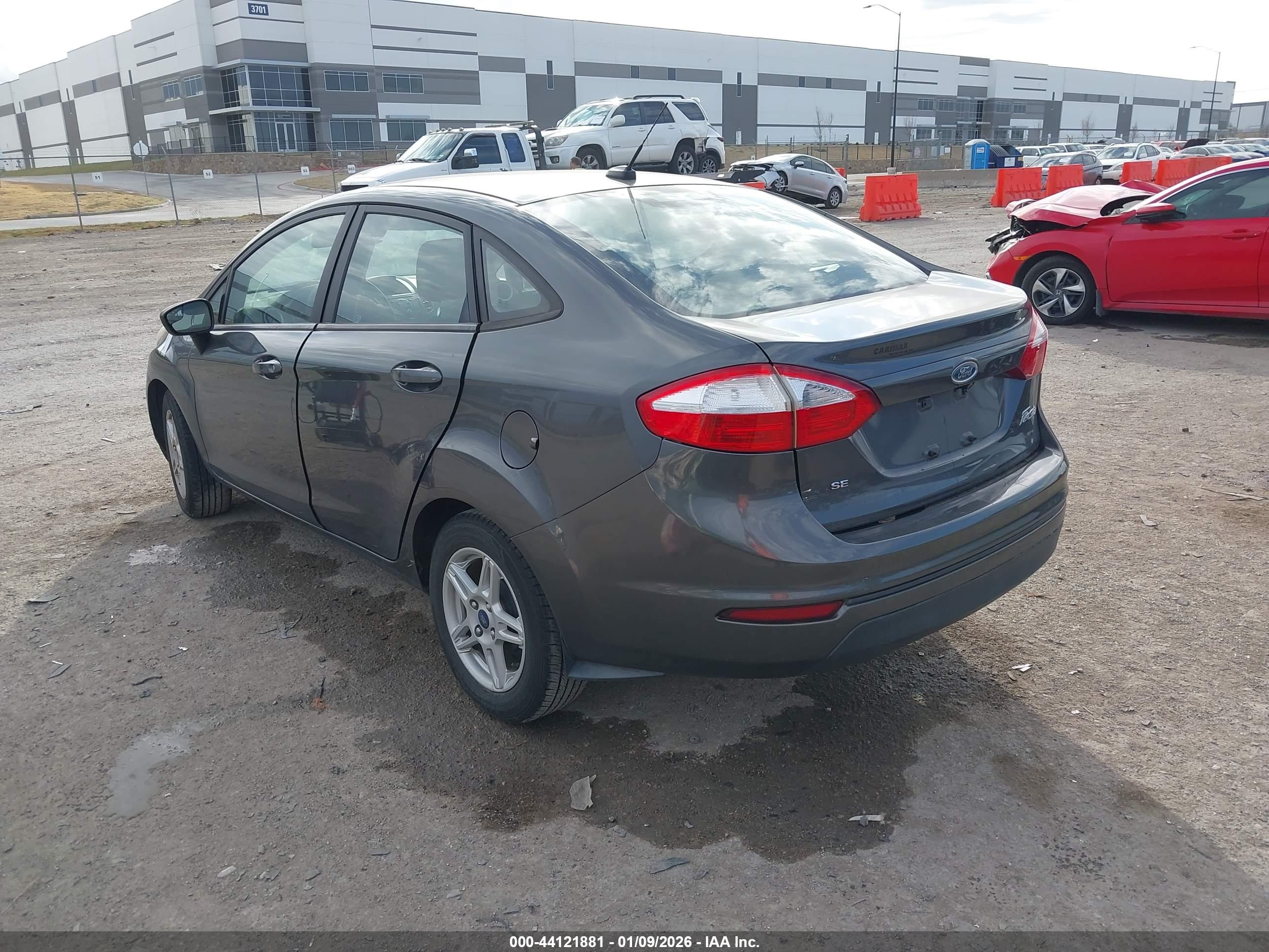 FORD FIESTA image 3