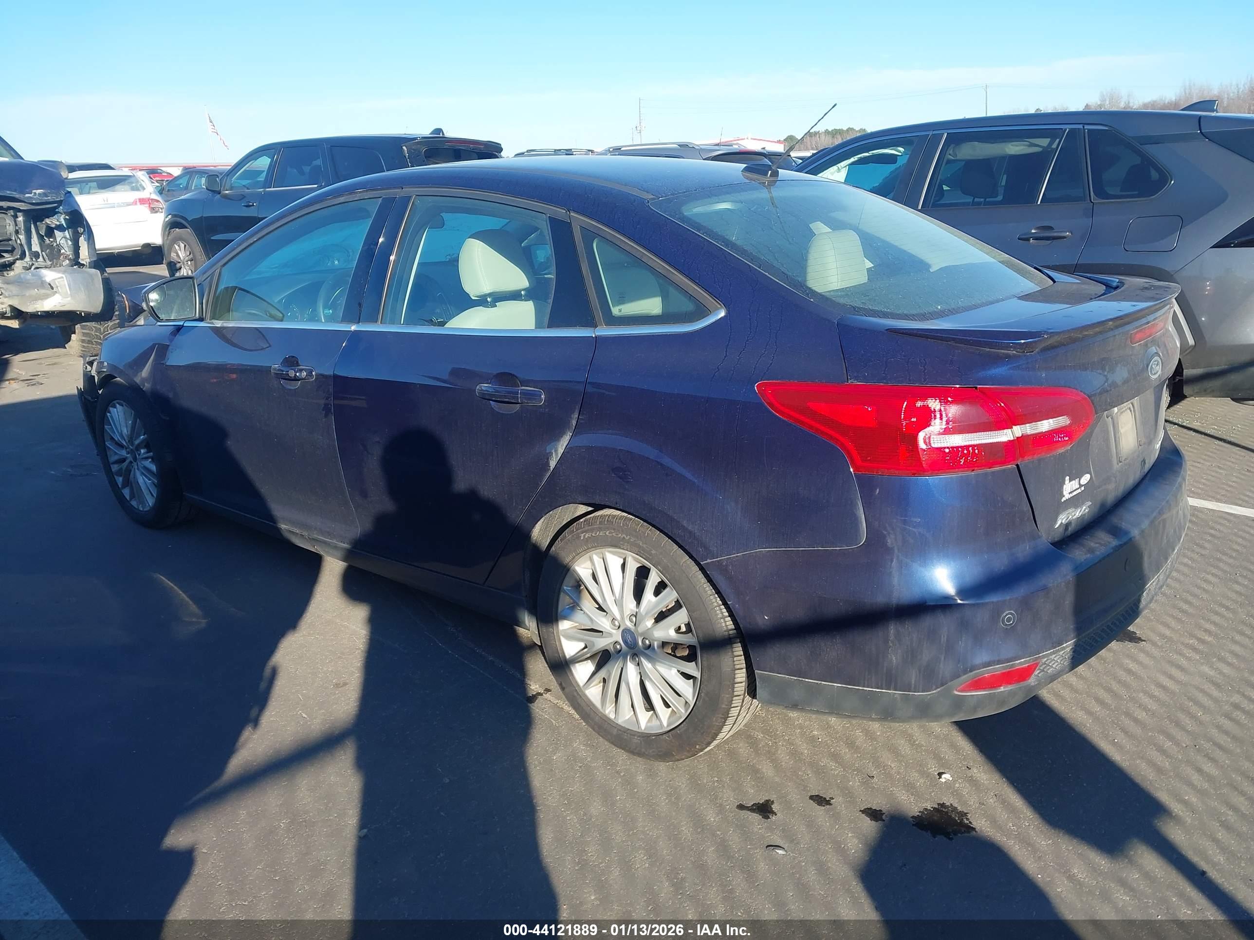 FORD FOCUS image 3