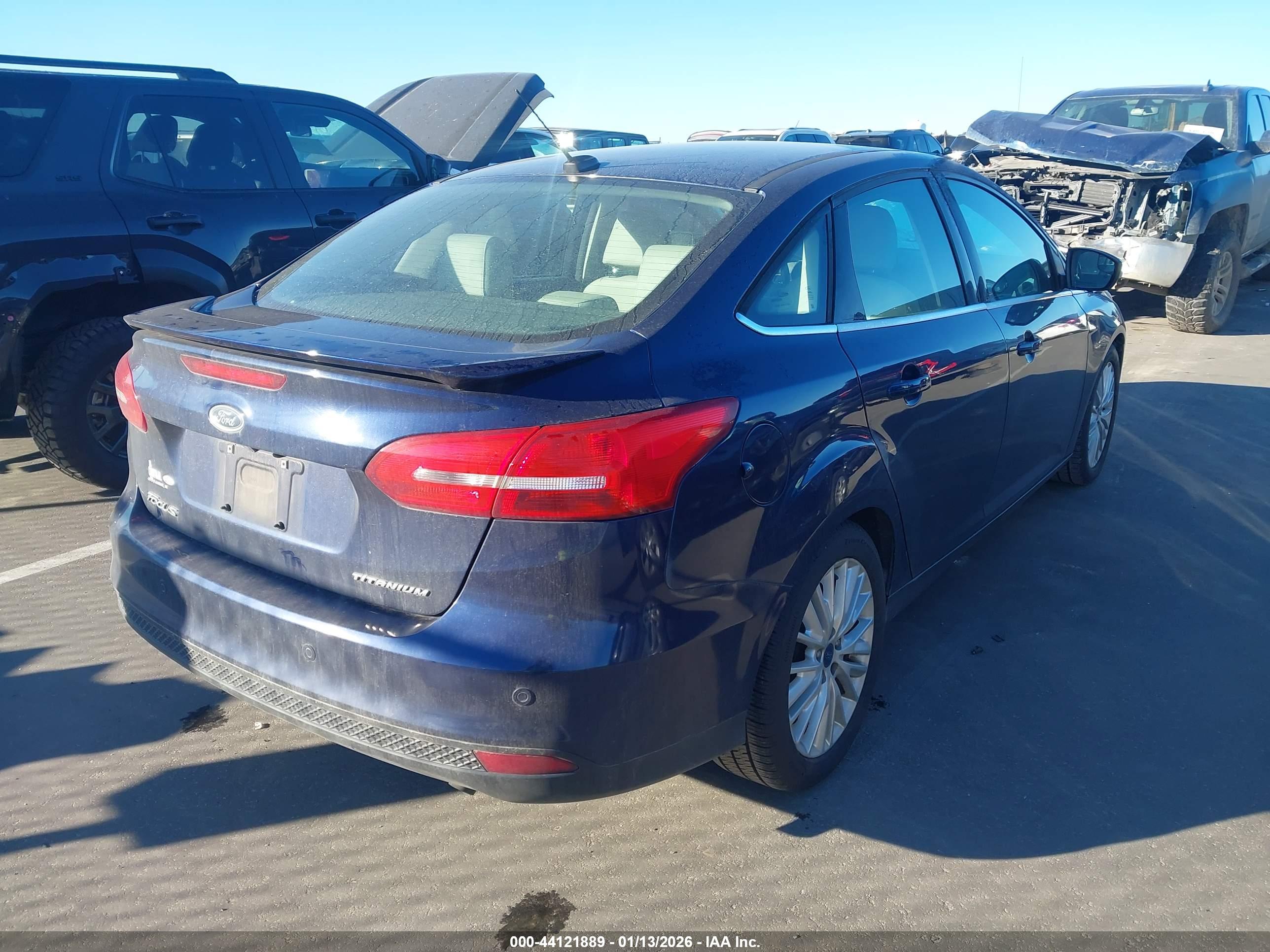 FORD FOCUS image 4