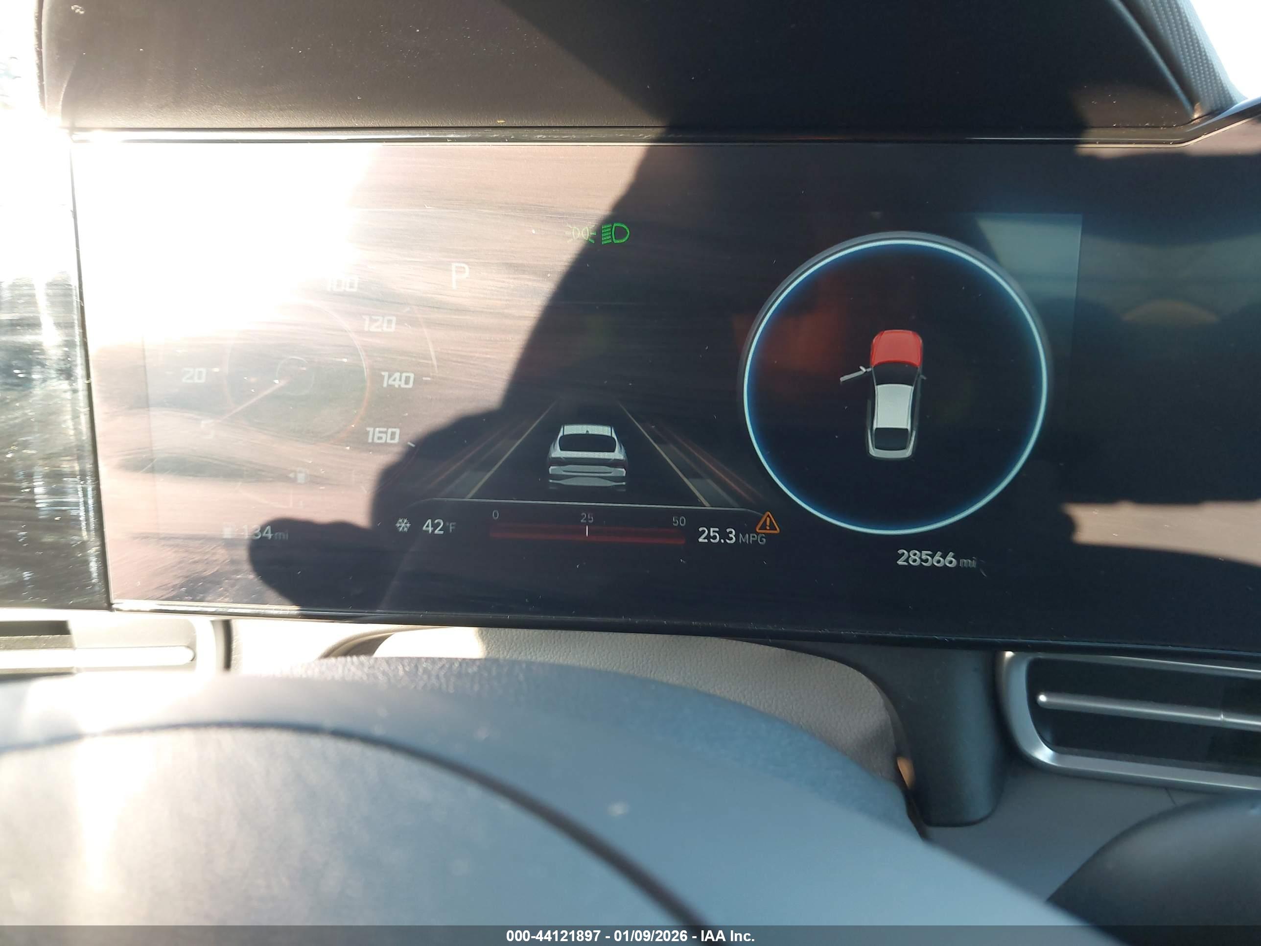 HYUNDAI ELANTRA image 7