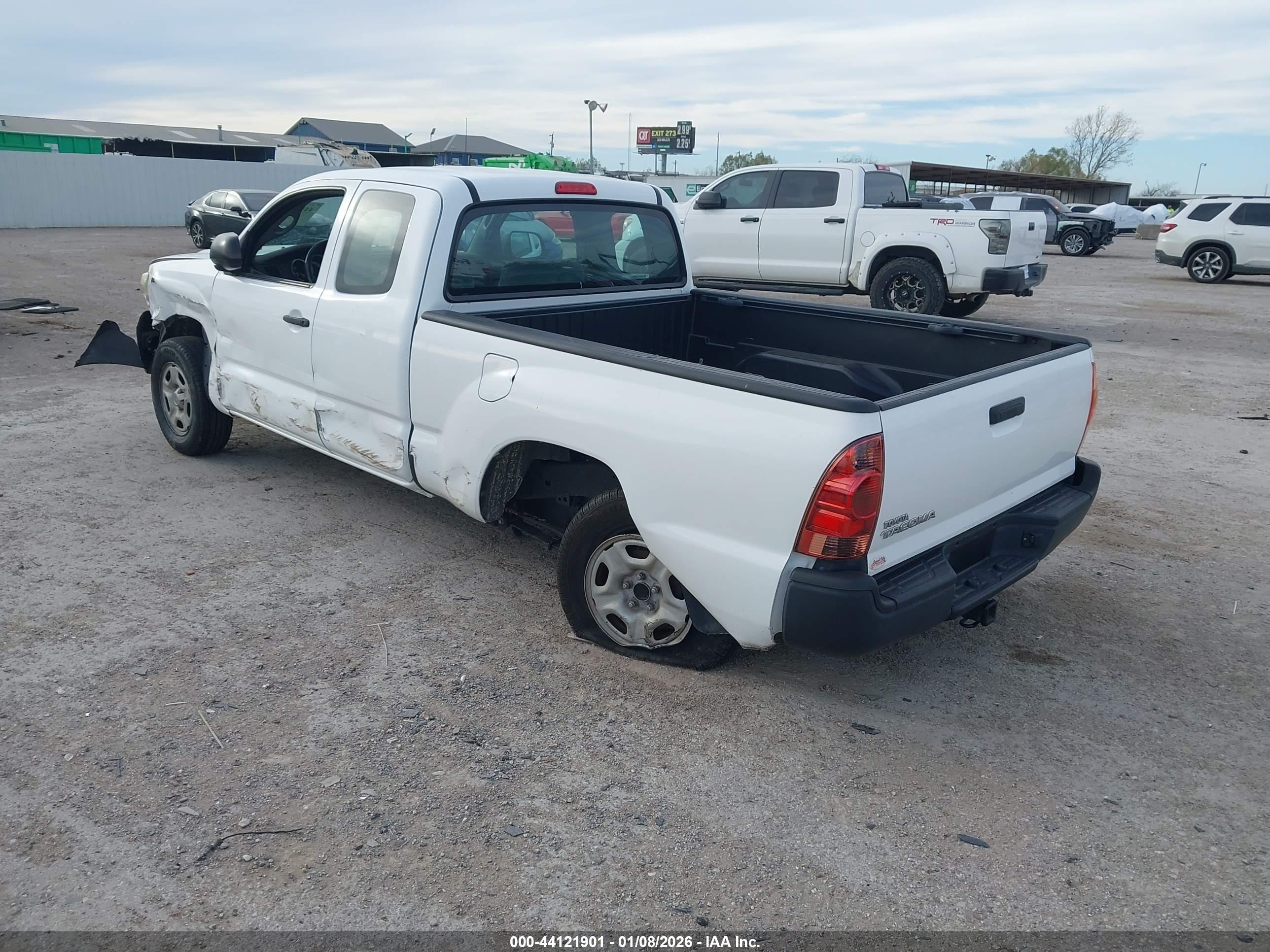 TOYOTA TACOMA image 3
