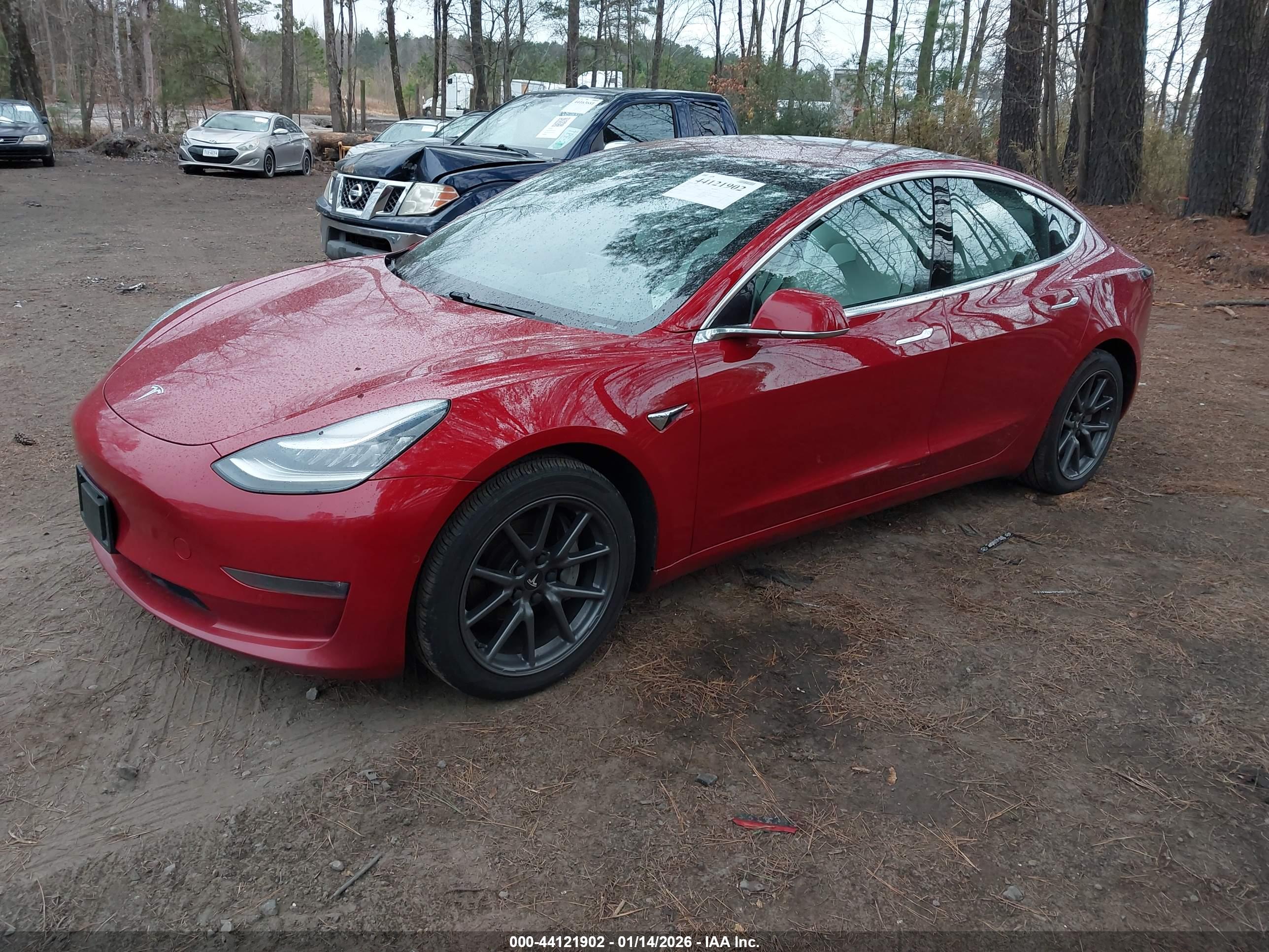TESLA MODEL image 2