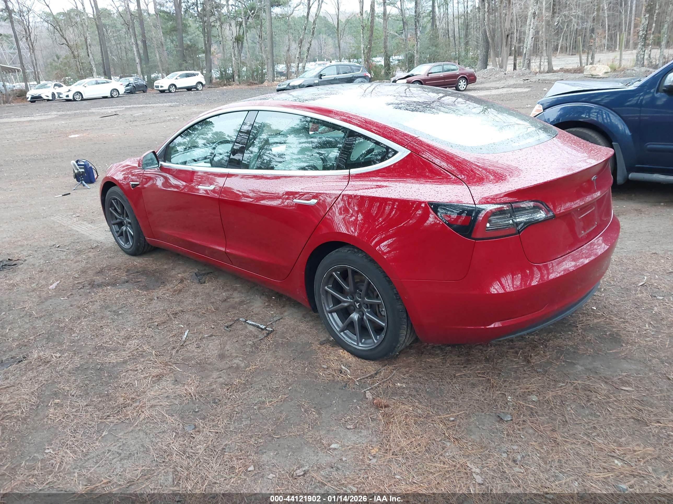 TESLA MODEL image 3