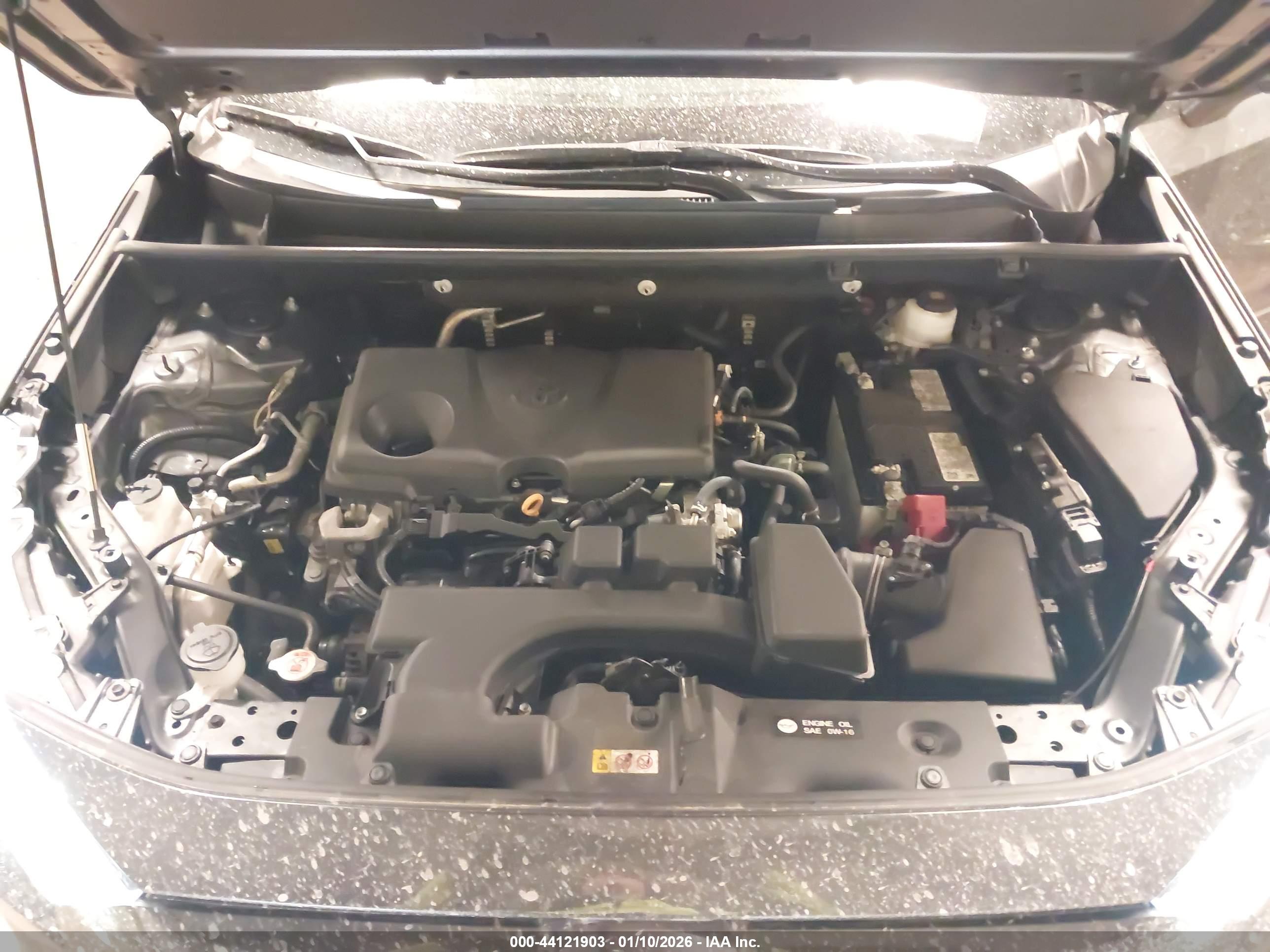 TOYOTA RAV4 image 10