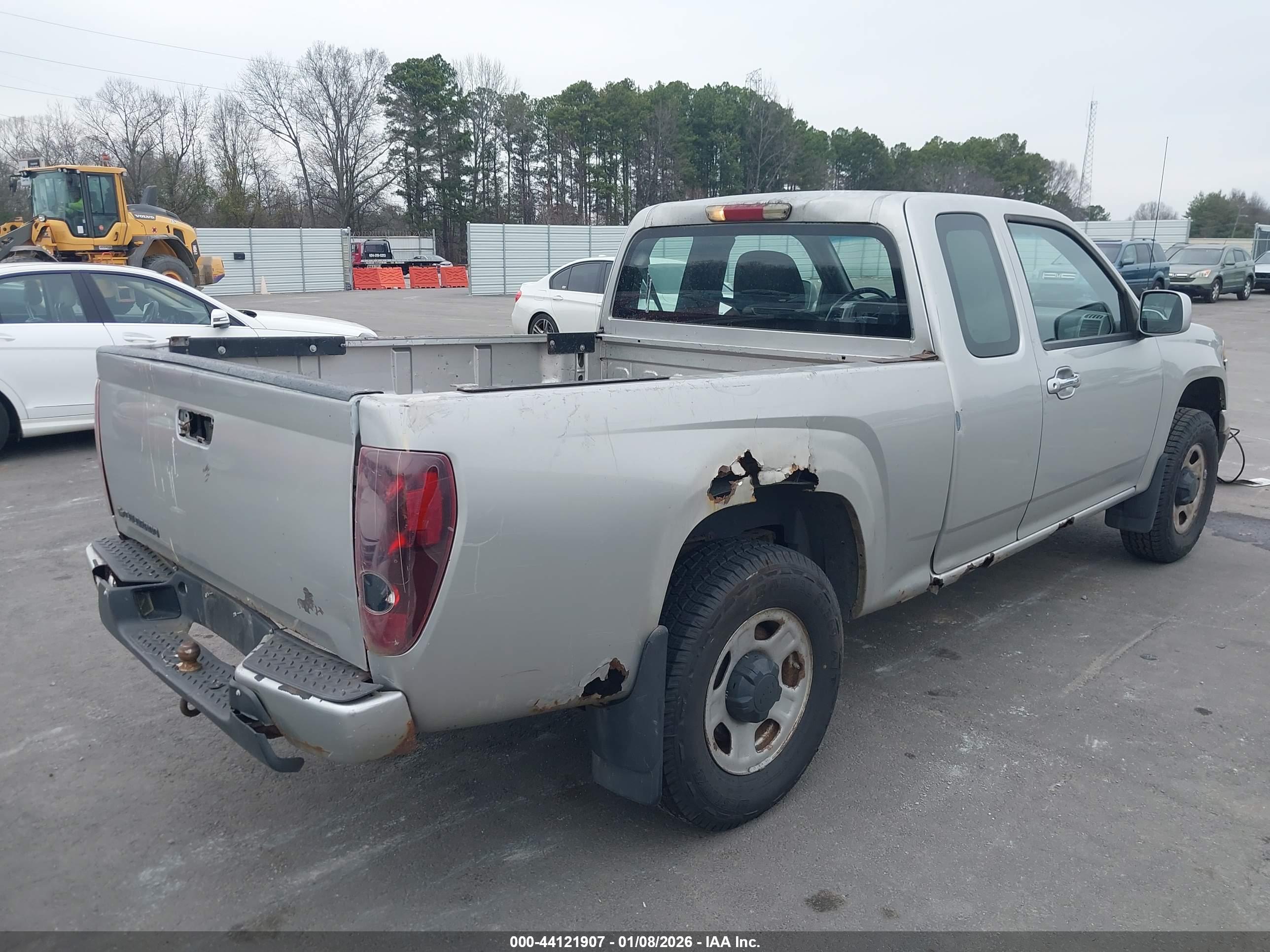 CHEVROLET COLORADO image 4
