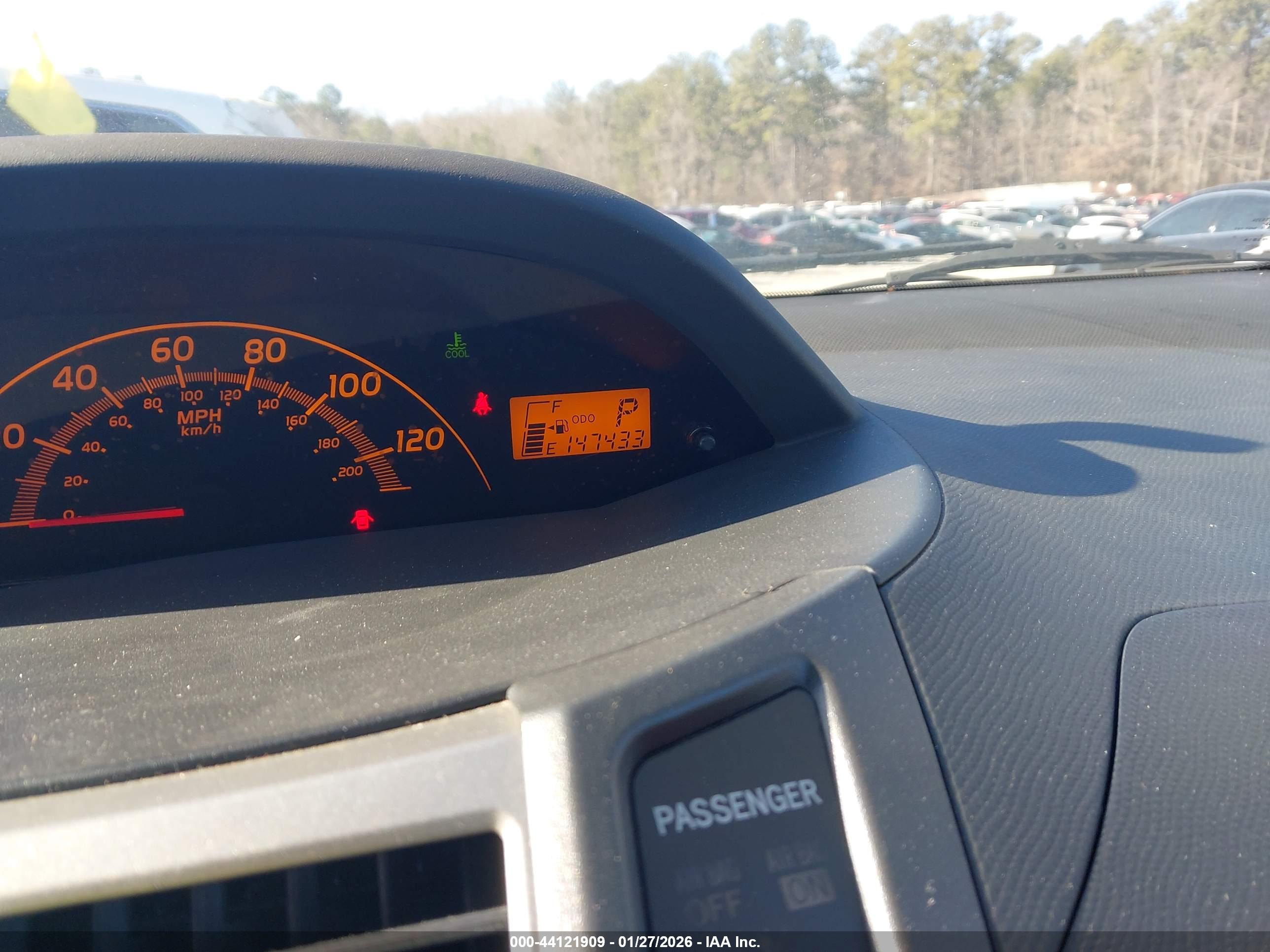 TOYOTA YARIS image 7