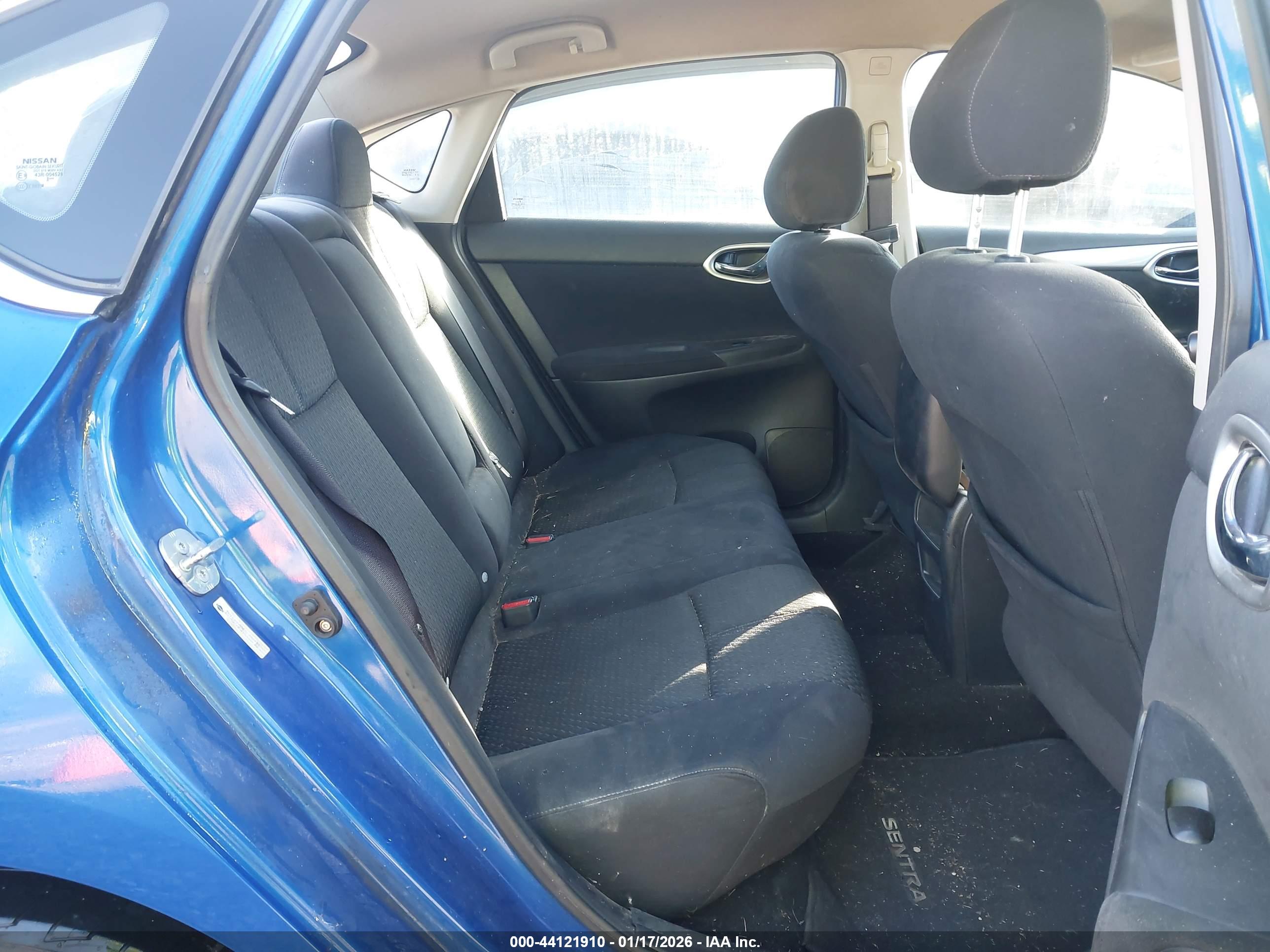 NISSAN SENTRA image 8