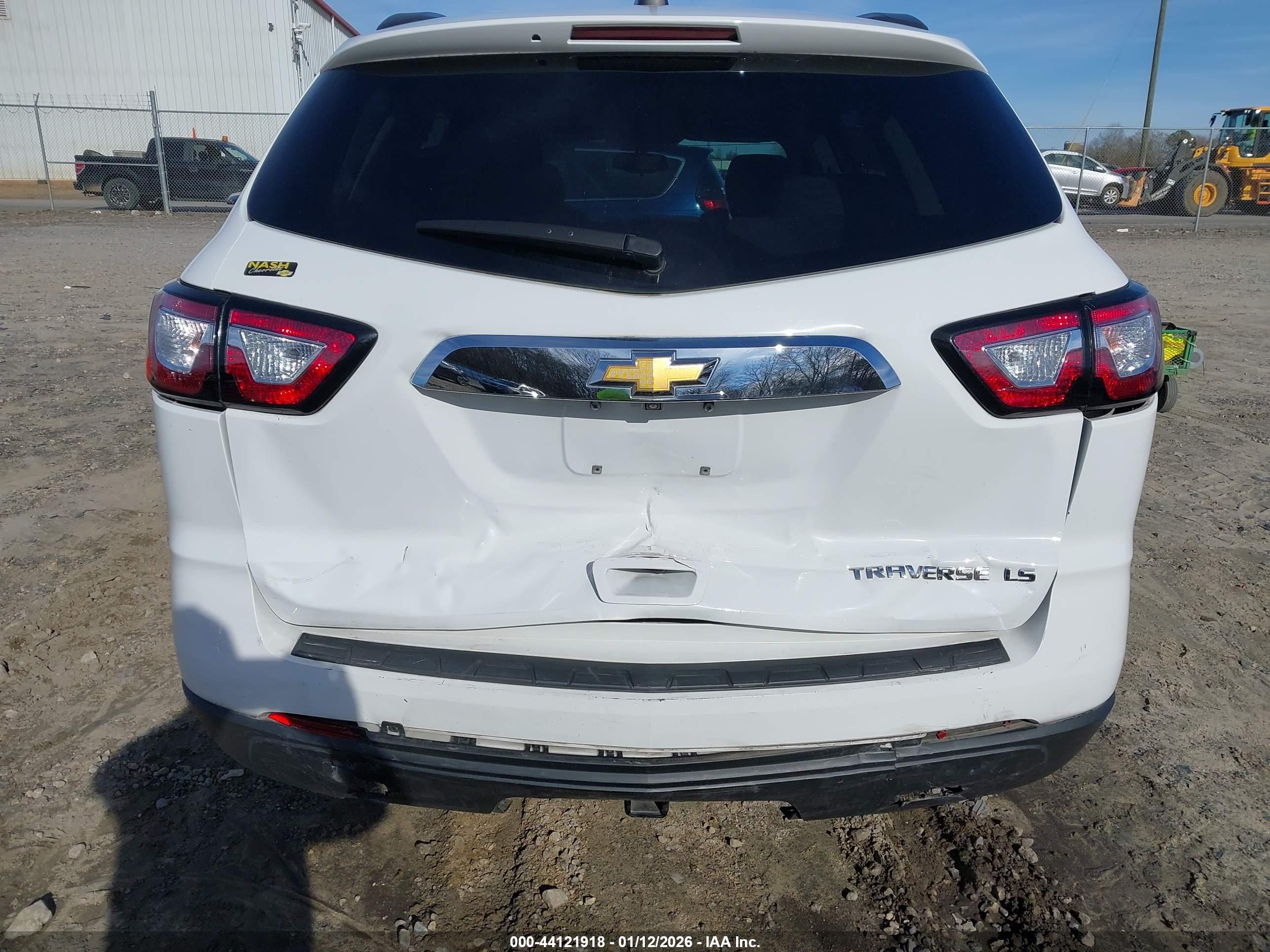CHEVROLET TRAVERSE image 6