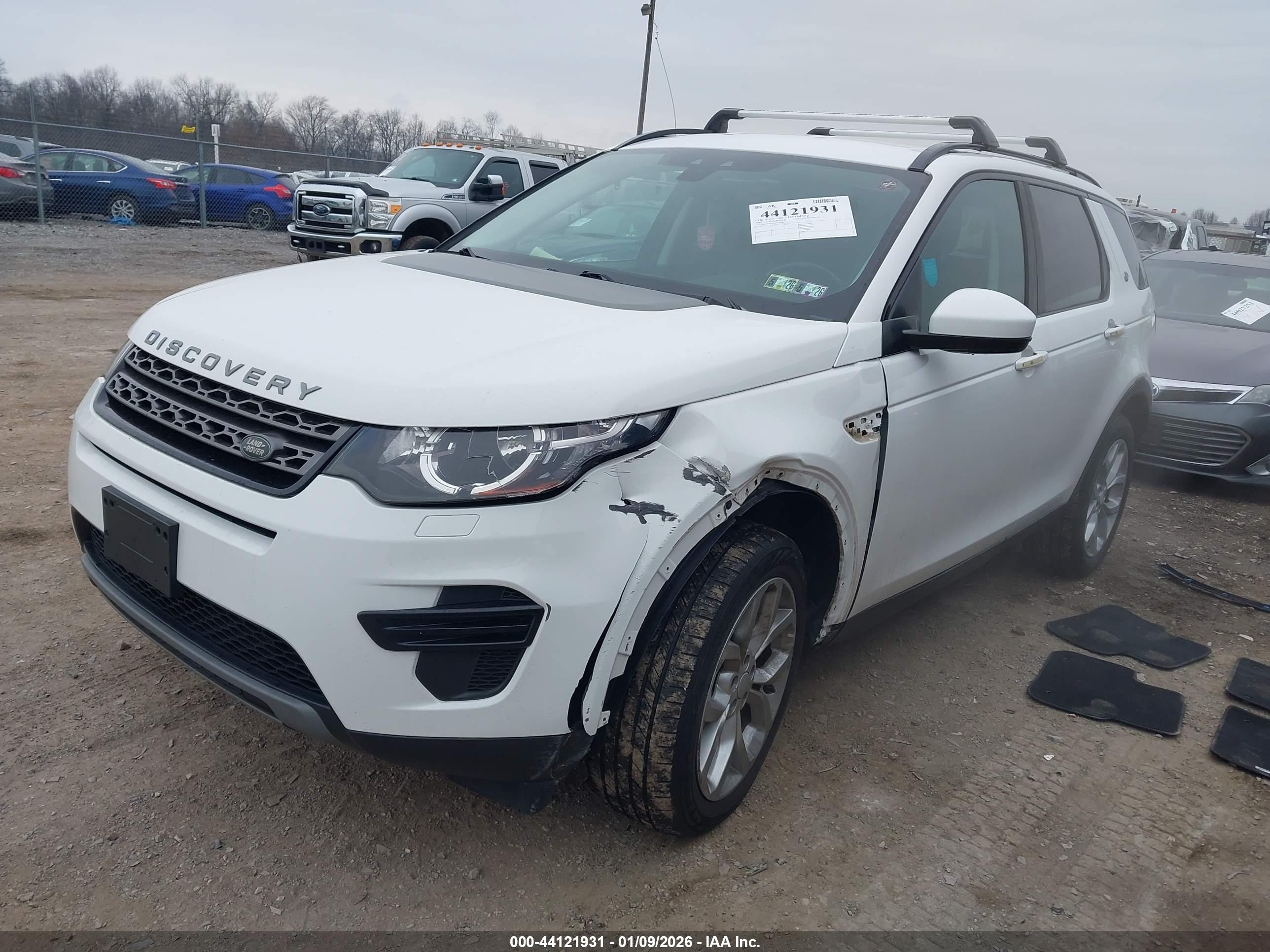 LAND ROVER image 2