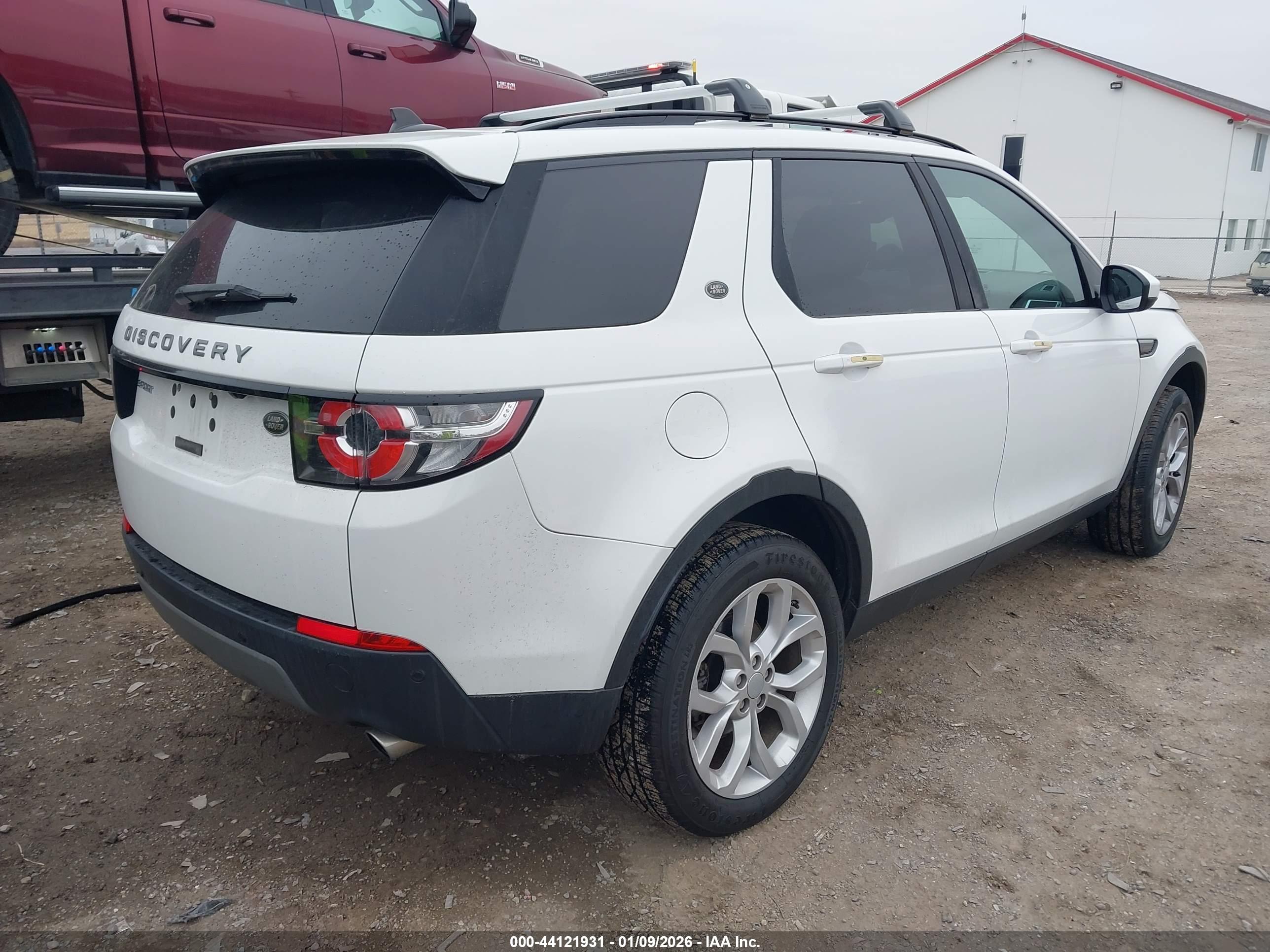 LAND ROVER image 4