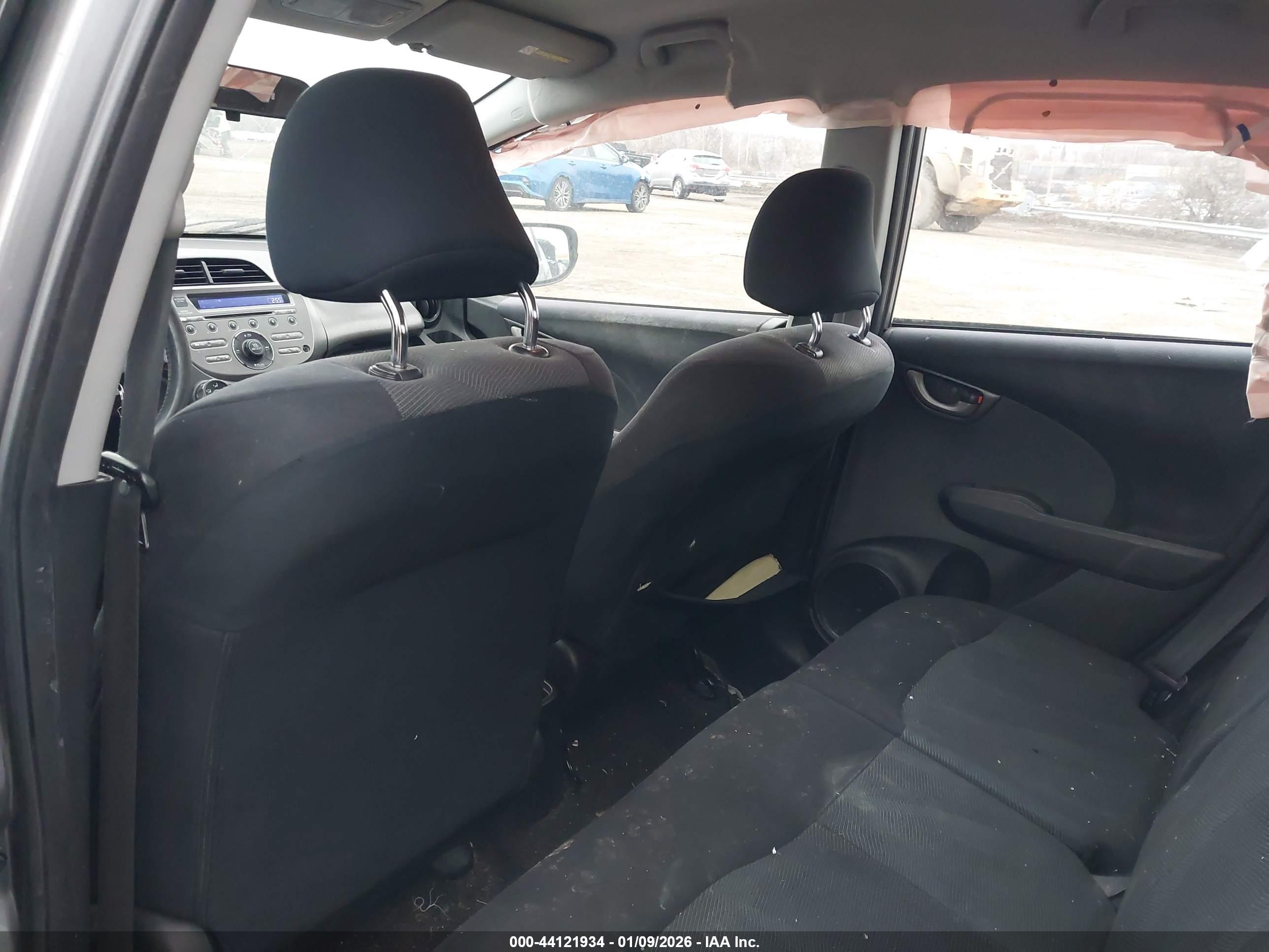 HONDA FIT image 8