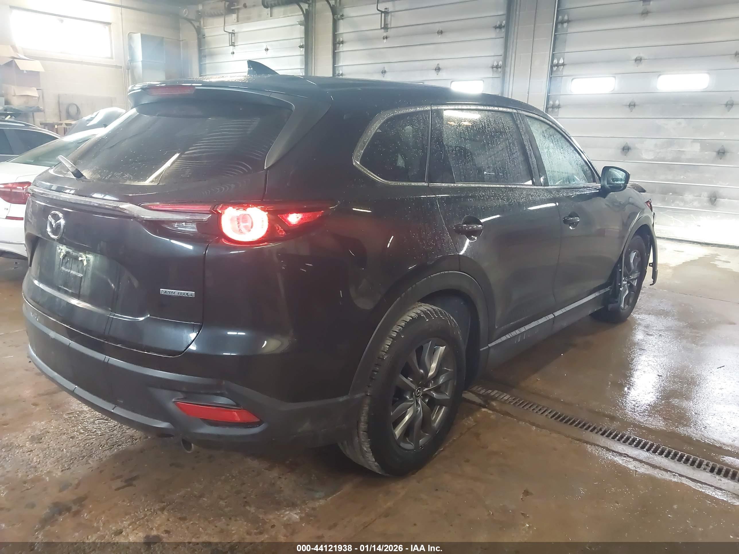 MAZDA CX-9 image 4