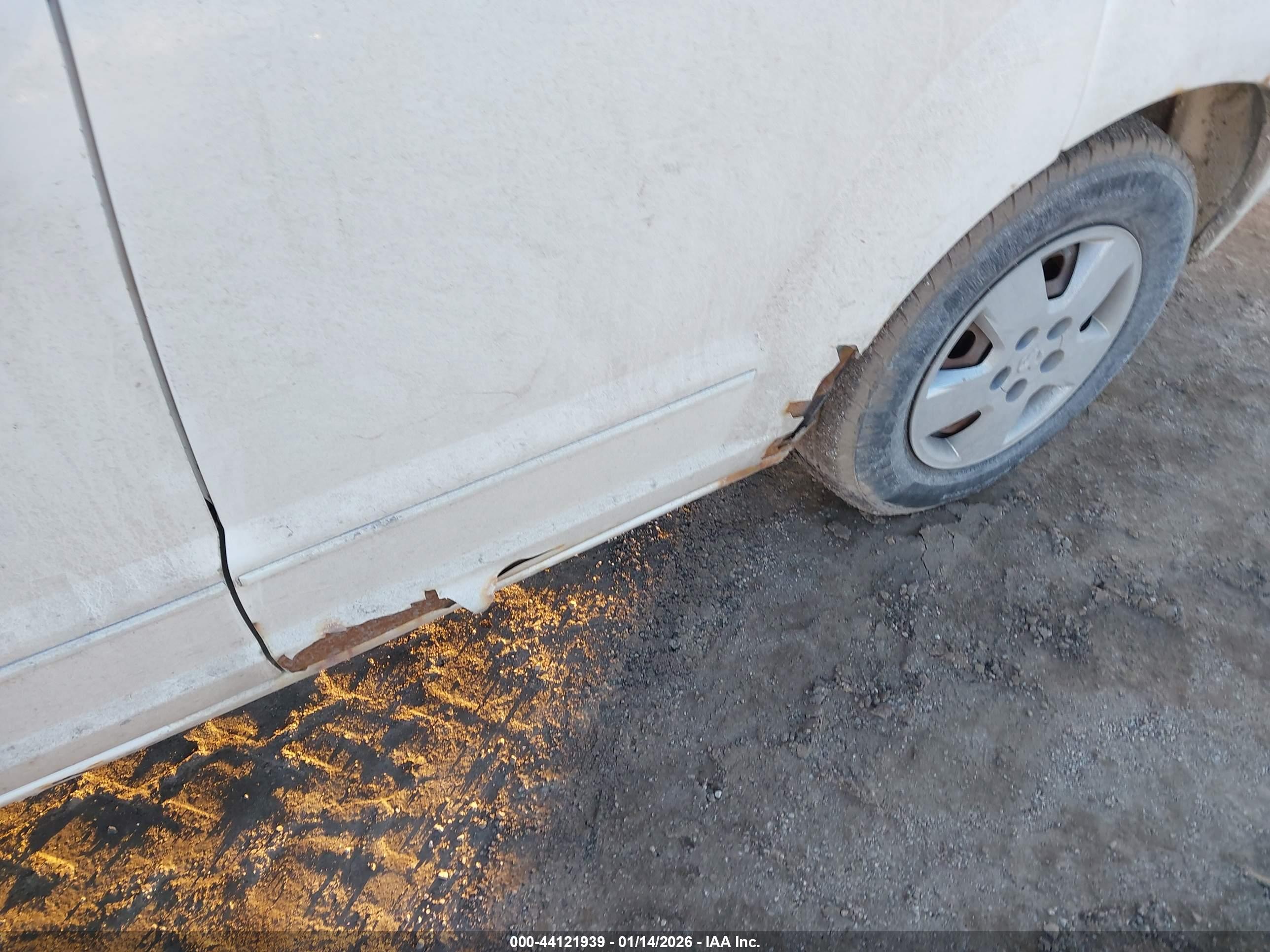 DODGE CALIBER image 6