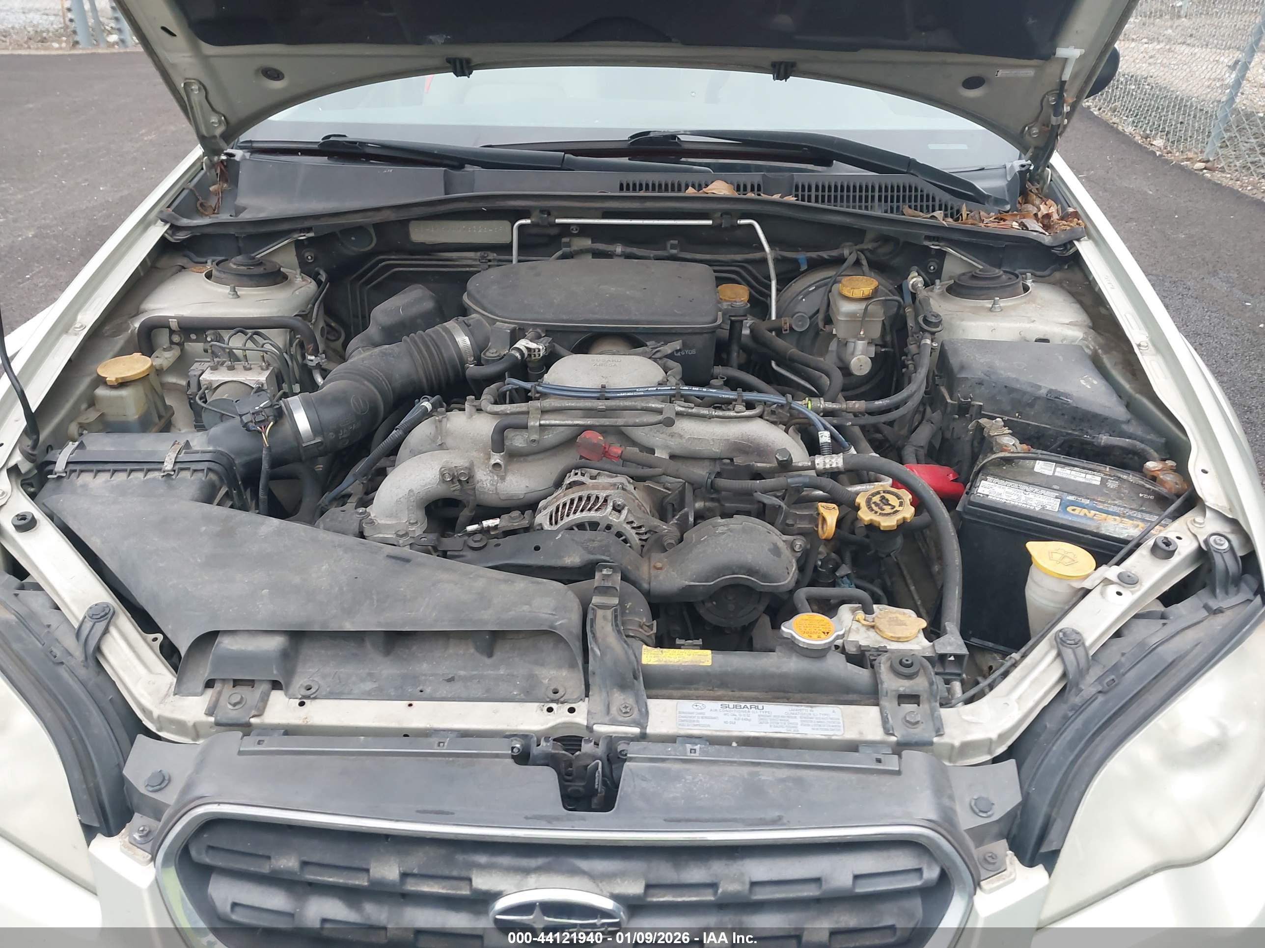 SUBARU OUTBACK image 10