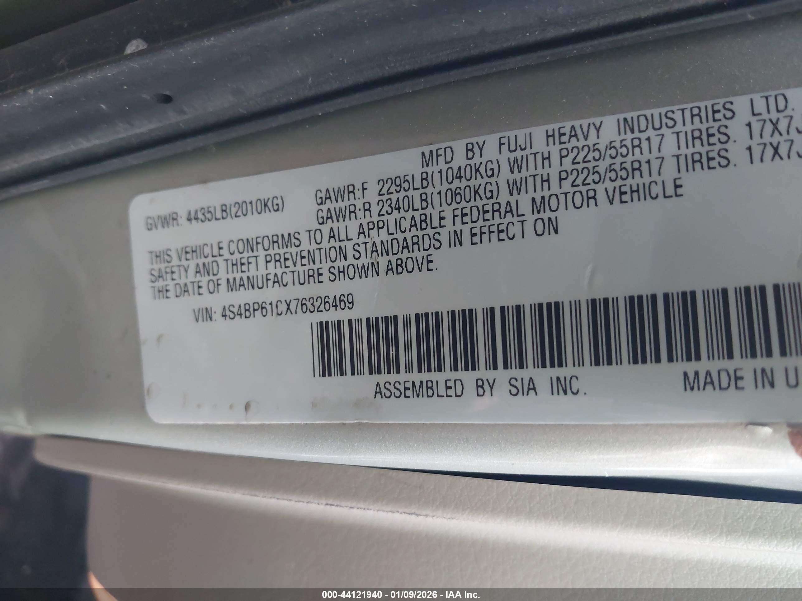 SUBARU OUTBACK image 9