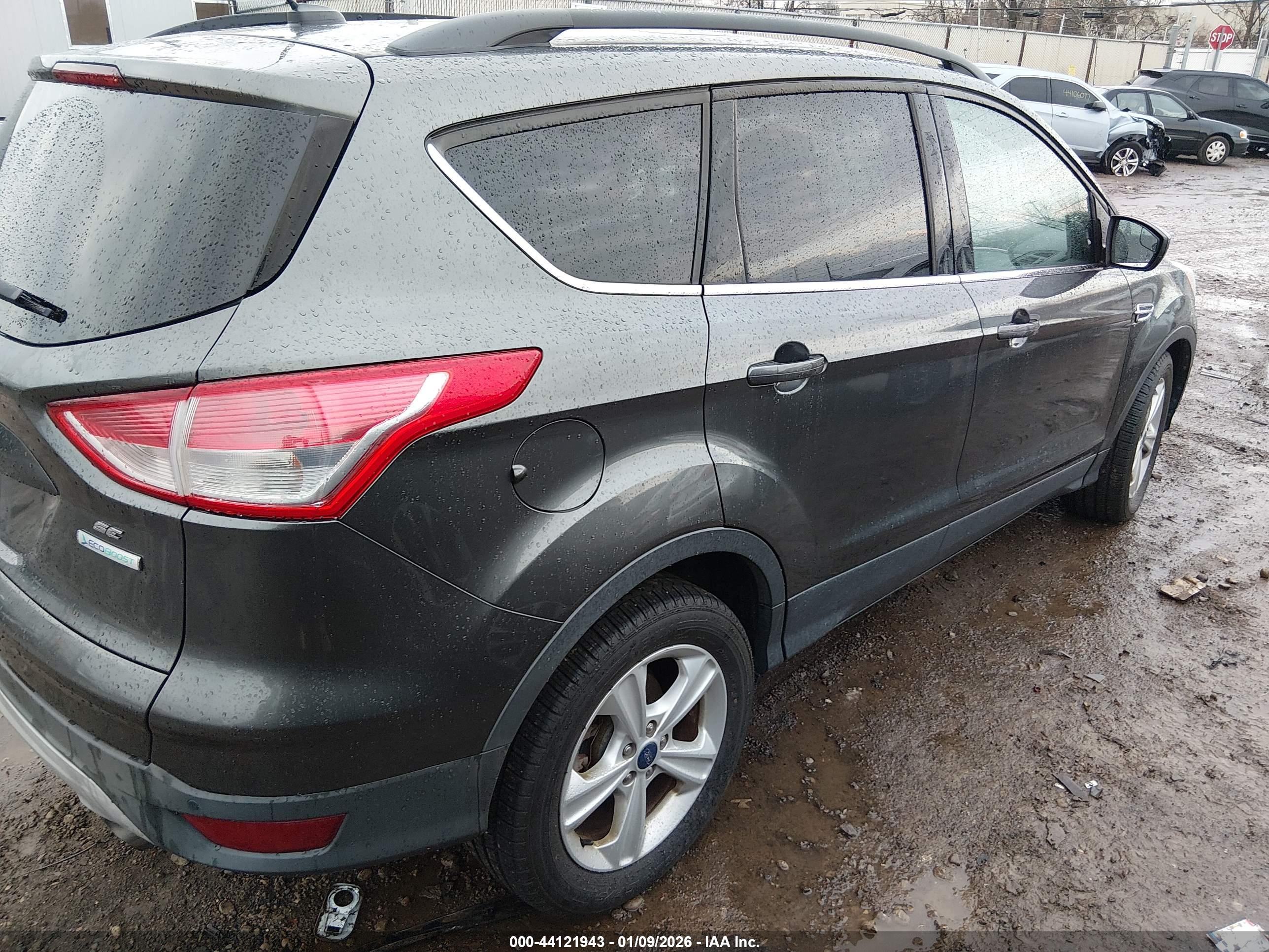FORD ESCAPE image 4