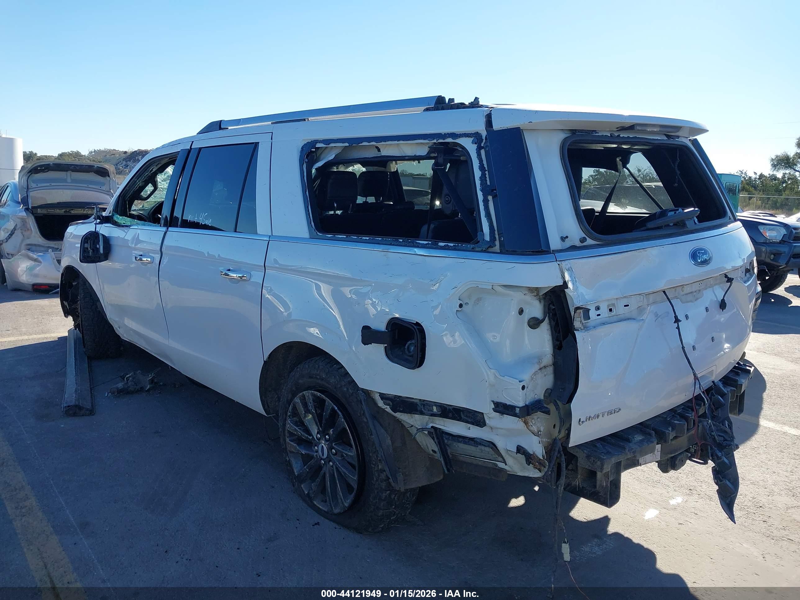 FORD EXPEDITION image 3