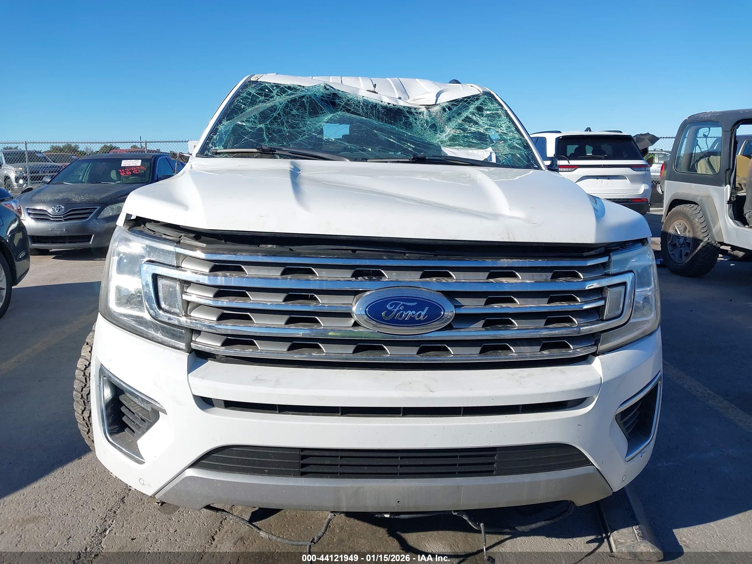FORD EXPEDITION image 6