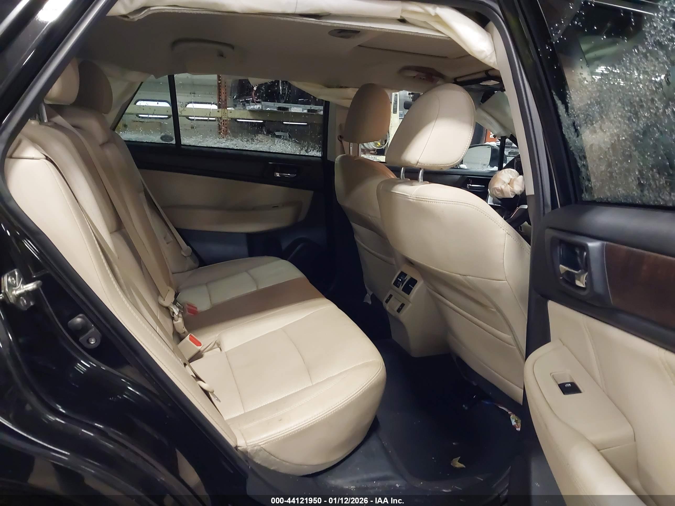 SUBARU OUTBACK image 8