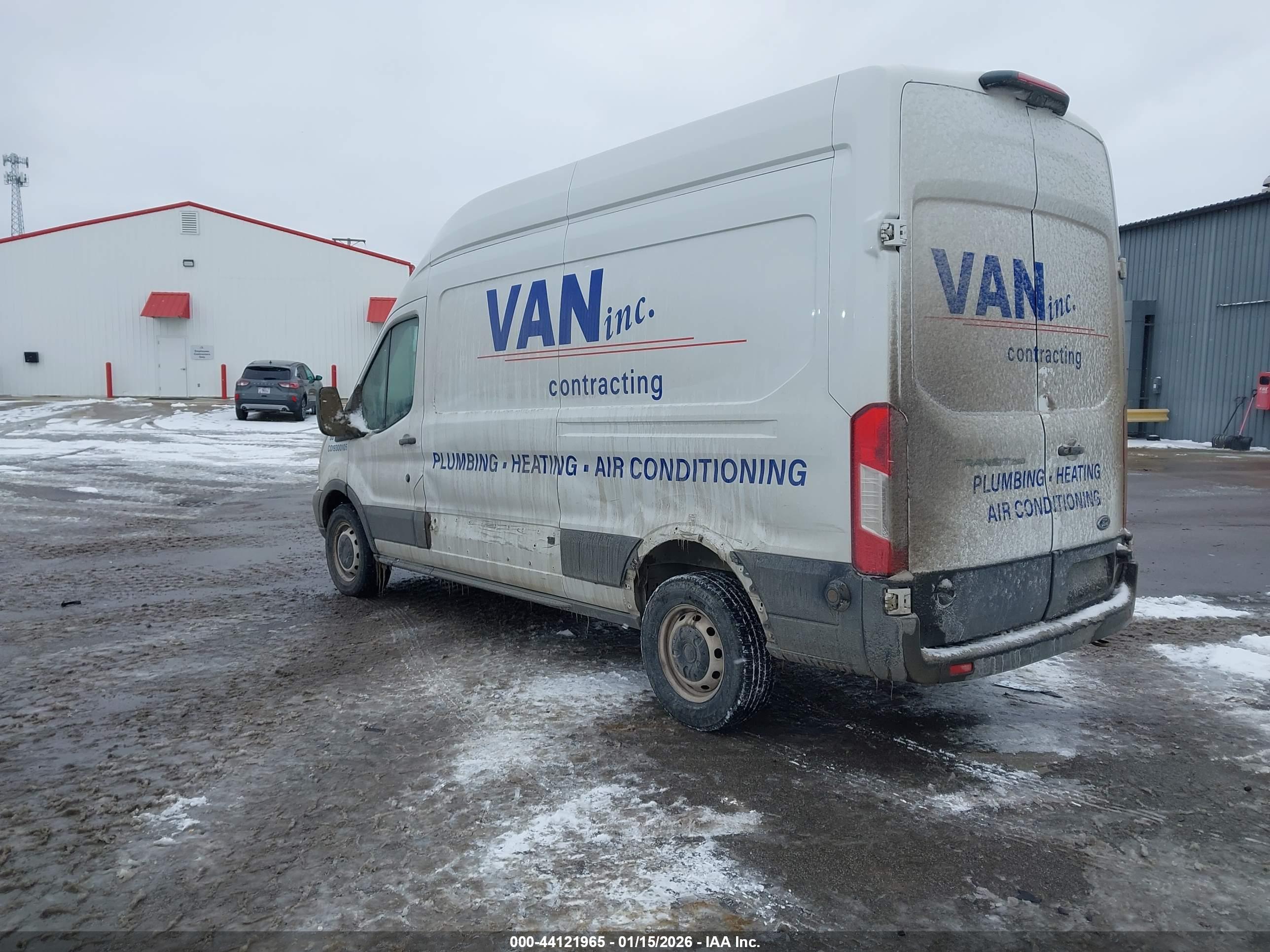 FORD TRANSIT-250 image 3