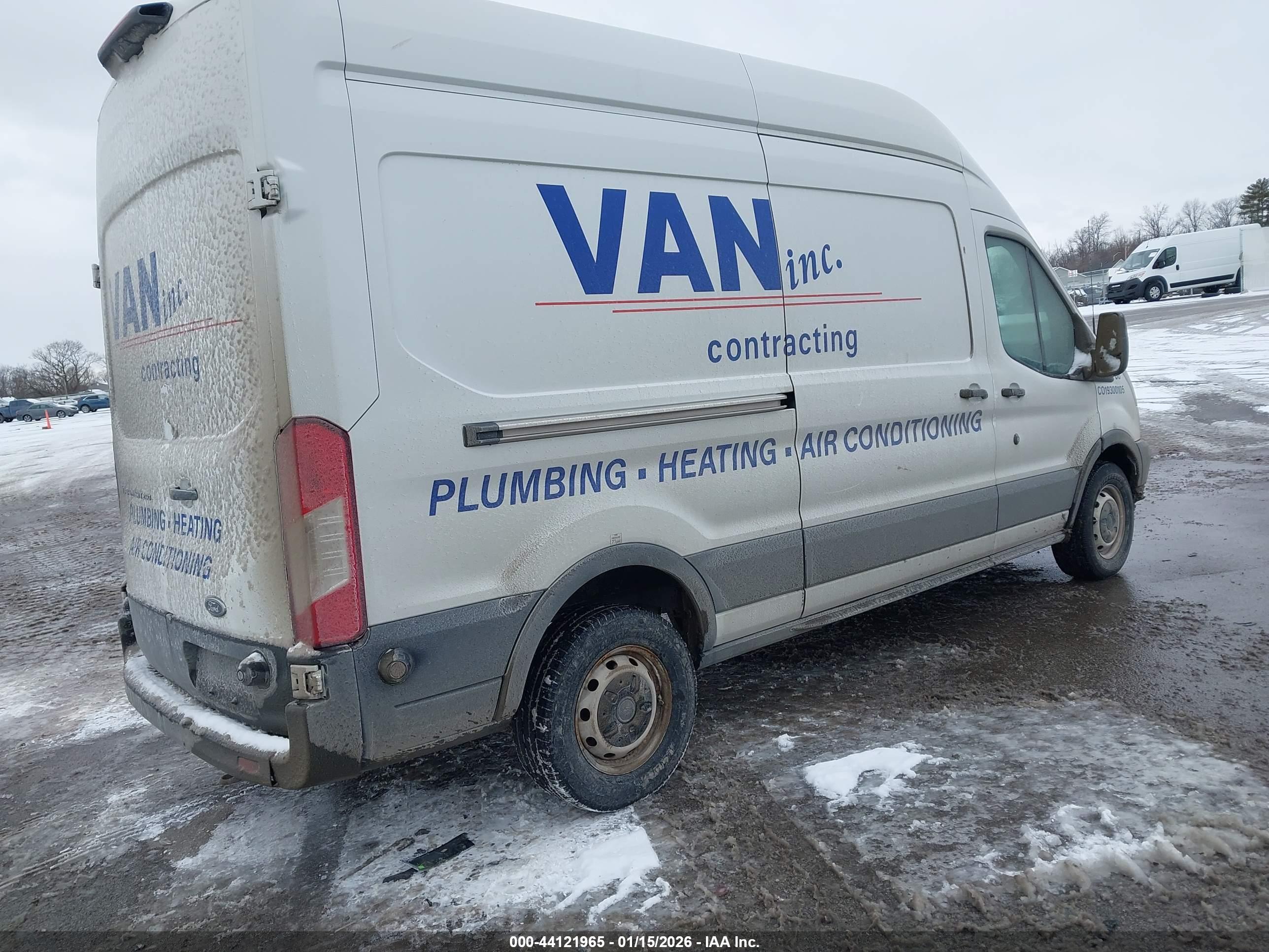 FORD TRANSIT-250 image 4